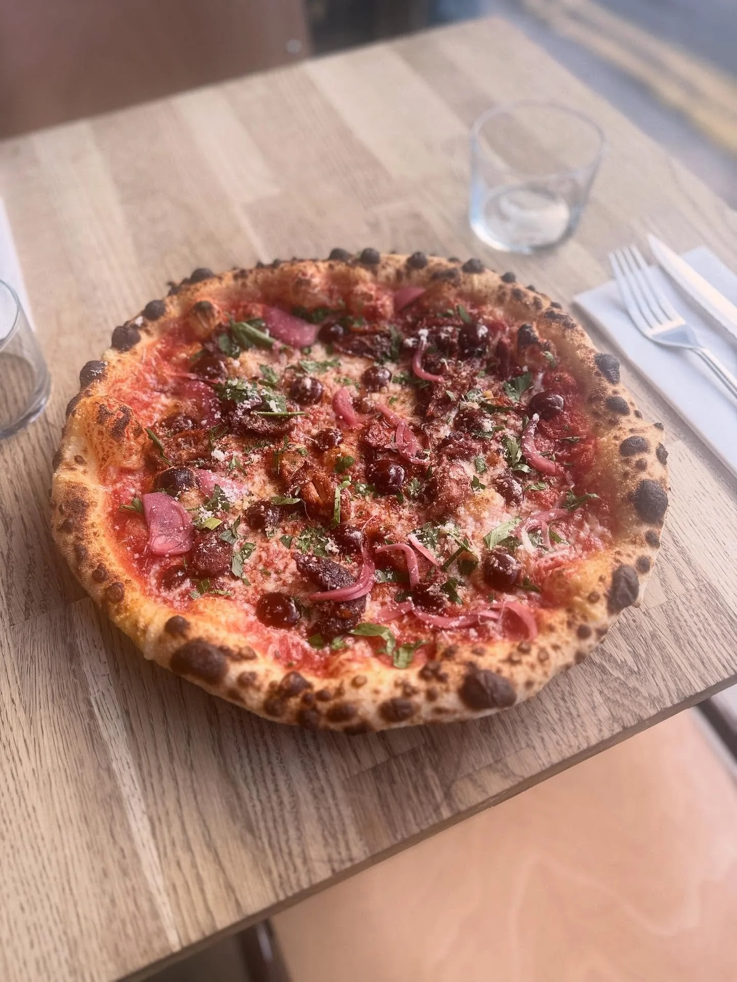 Our collaboration pizza with @meated_bbq is live! Smoked and pulled rib meat, provolone, pickled pink onions &amp; bbq sauce. Get it whilst you can, in house only 🍕💨