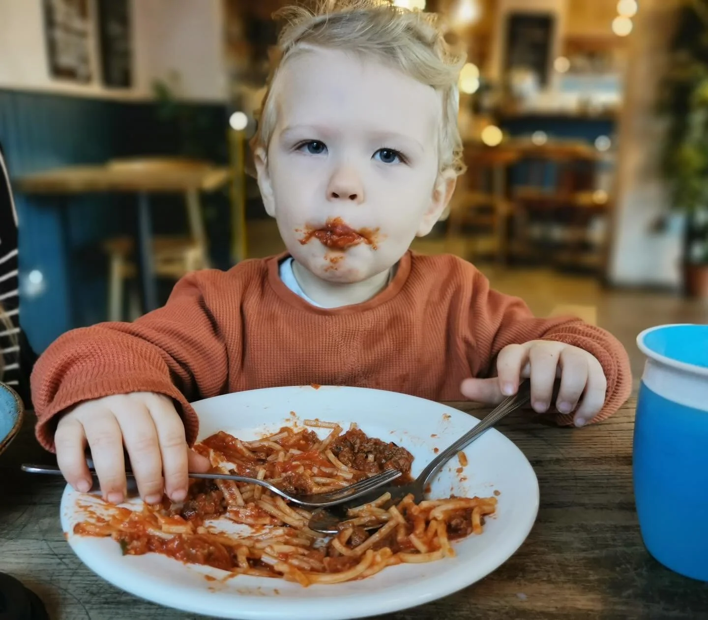 Kids eat free, everyday at Scott&rsquo;s!

Let's face it, kids can be messy eaters. It&rsquo;s either on their chops on the floor. Take the frustration out of paying for that meal with our daily kids eat free offer.

Weekend brunch: Sat &amp; Sun 9-1