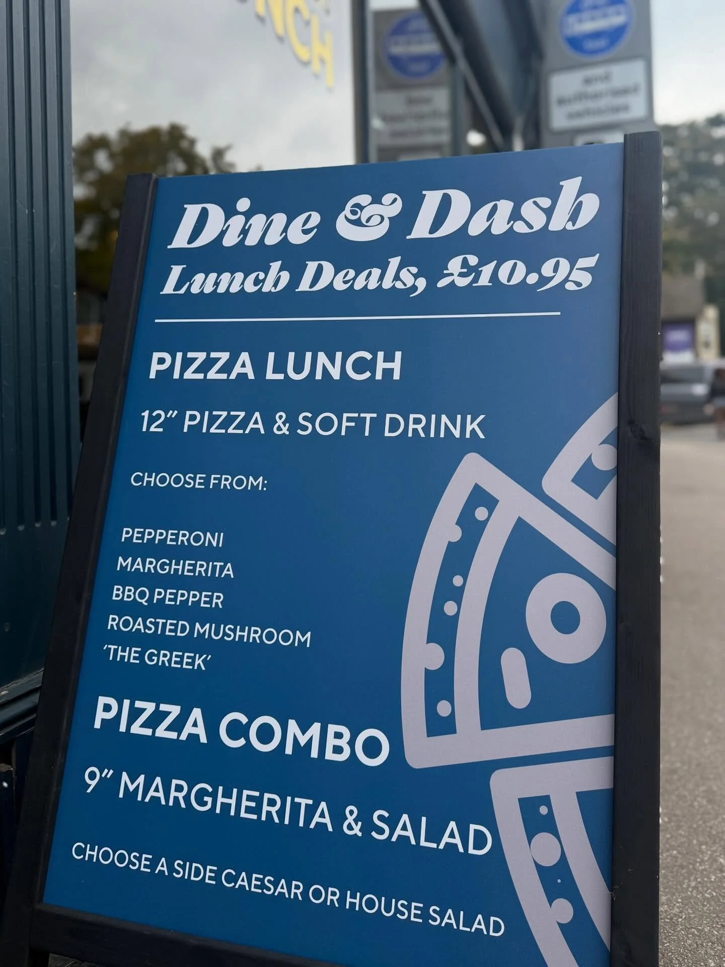 Dine &amp; Dash 🍕
Tuesday - Thursday, treat yourself!
&pound;10.95 lunch deal: 12&rdquo; pizza with drink or 9&rdquo; Margherita with salad.
