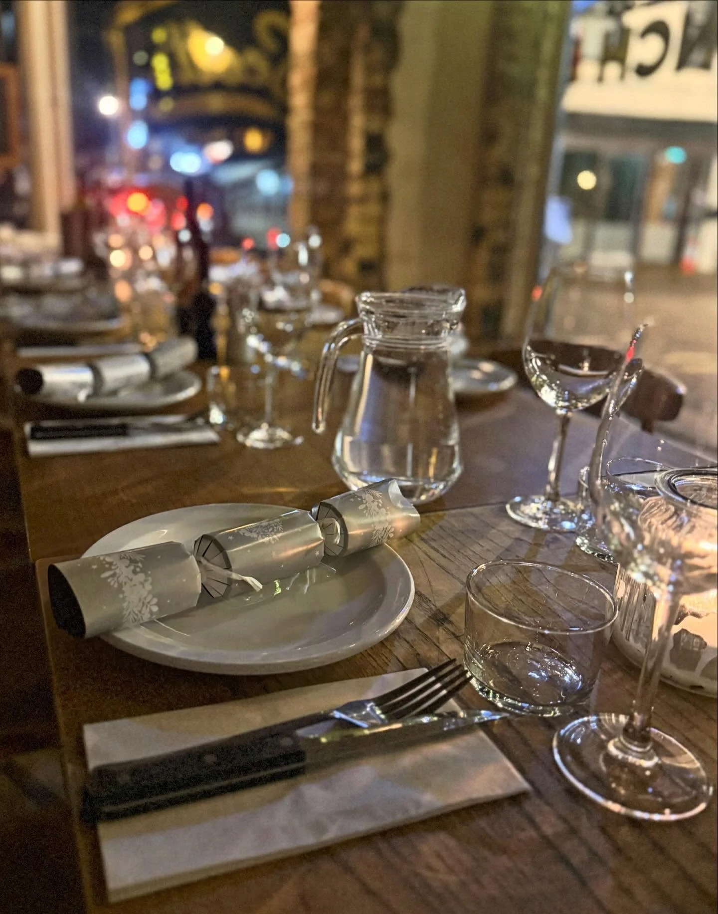 Closed tonight for a Christmas Party. Swipe right to see the camembert tear and share of dreams 🎄