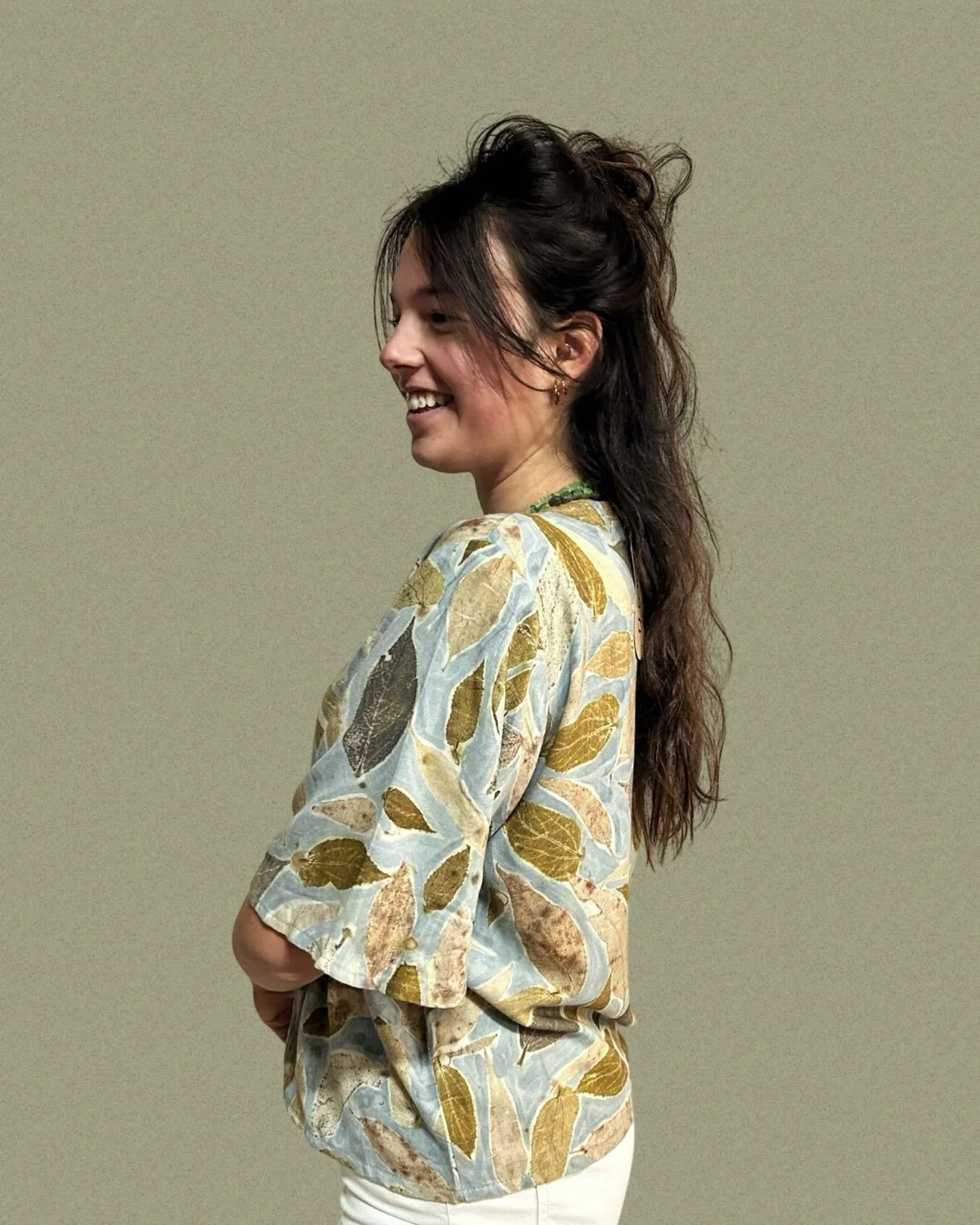 OUR Eco blouse pluto🌿
Handwoven viscose, colored by nature!
Indigo &amp; Mango leaves.