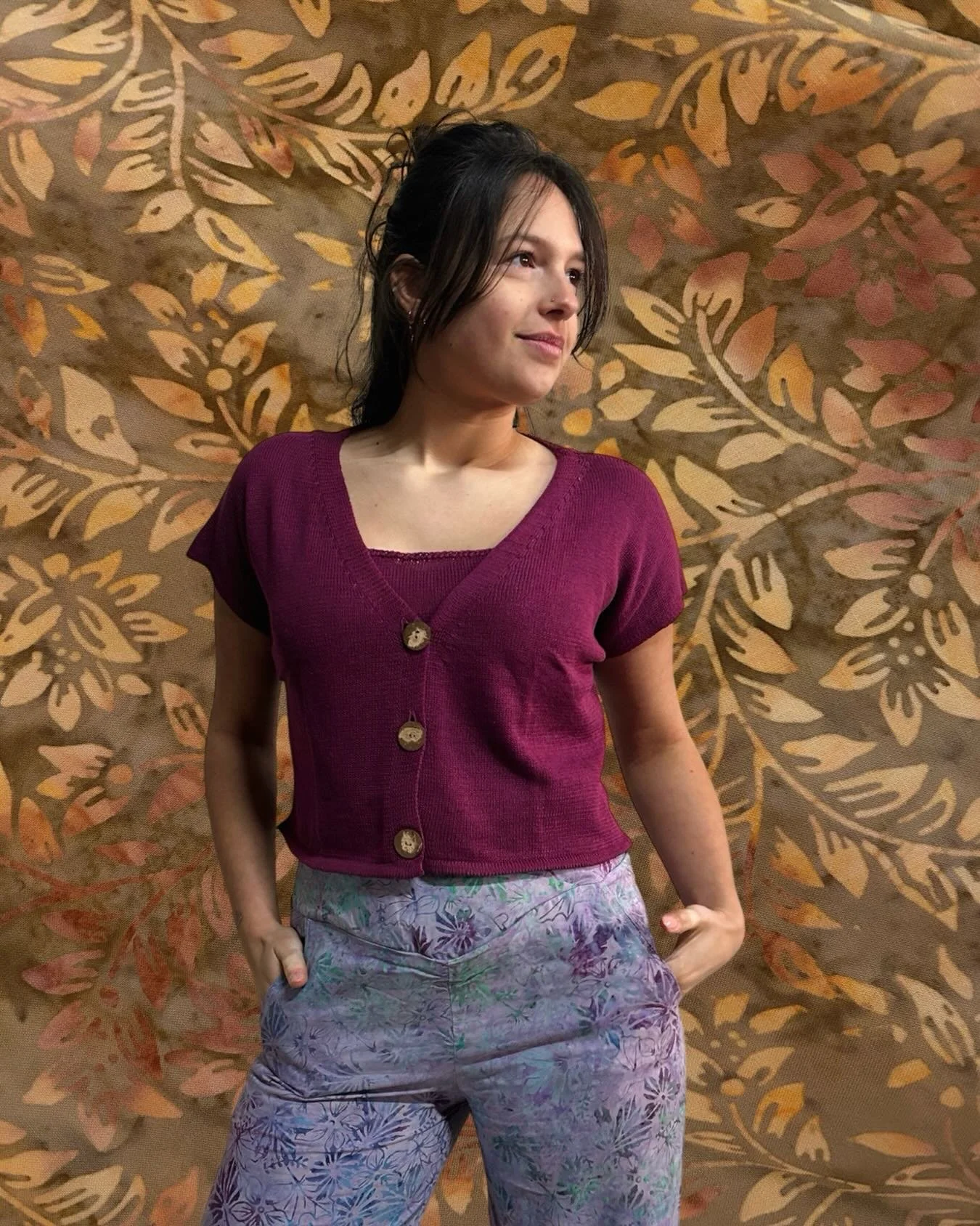 Cardigan selma, 100% cotton &euro;39,-
Pant pippa, 100% Eco Viscose Batik &euro;59,-
www.dora-d.com