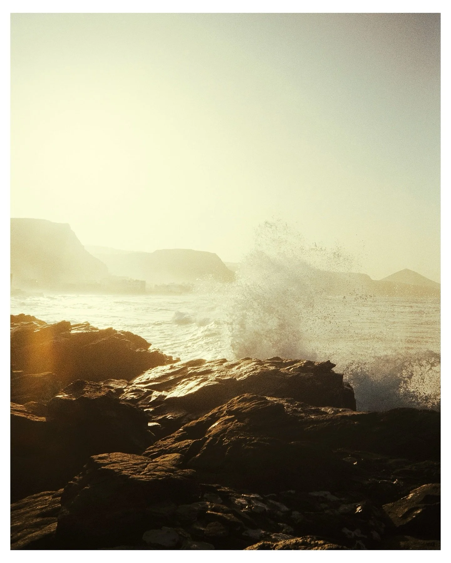 Sunsets on the West Coast of Gran Canaria are absolutely breathtaking, and not just because @lukeckdavis & I basically sprinted almost a km just to catch this sweet golden light in Puerto de Las Nieves. 
This set is a mixture of 35mm Kodak Gold