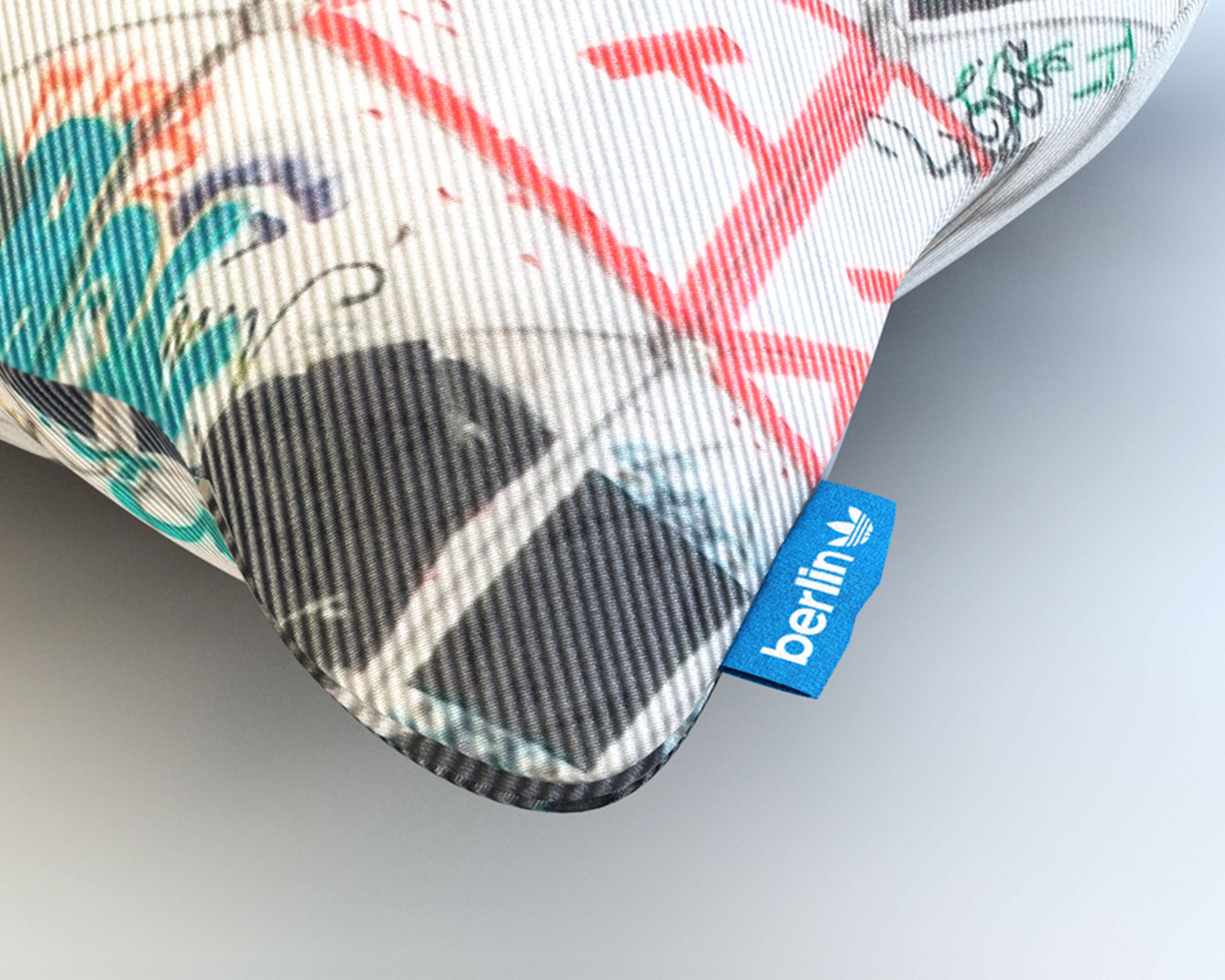 adi_Flag_Berlin_cushions_02.jpg