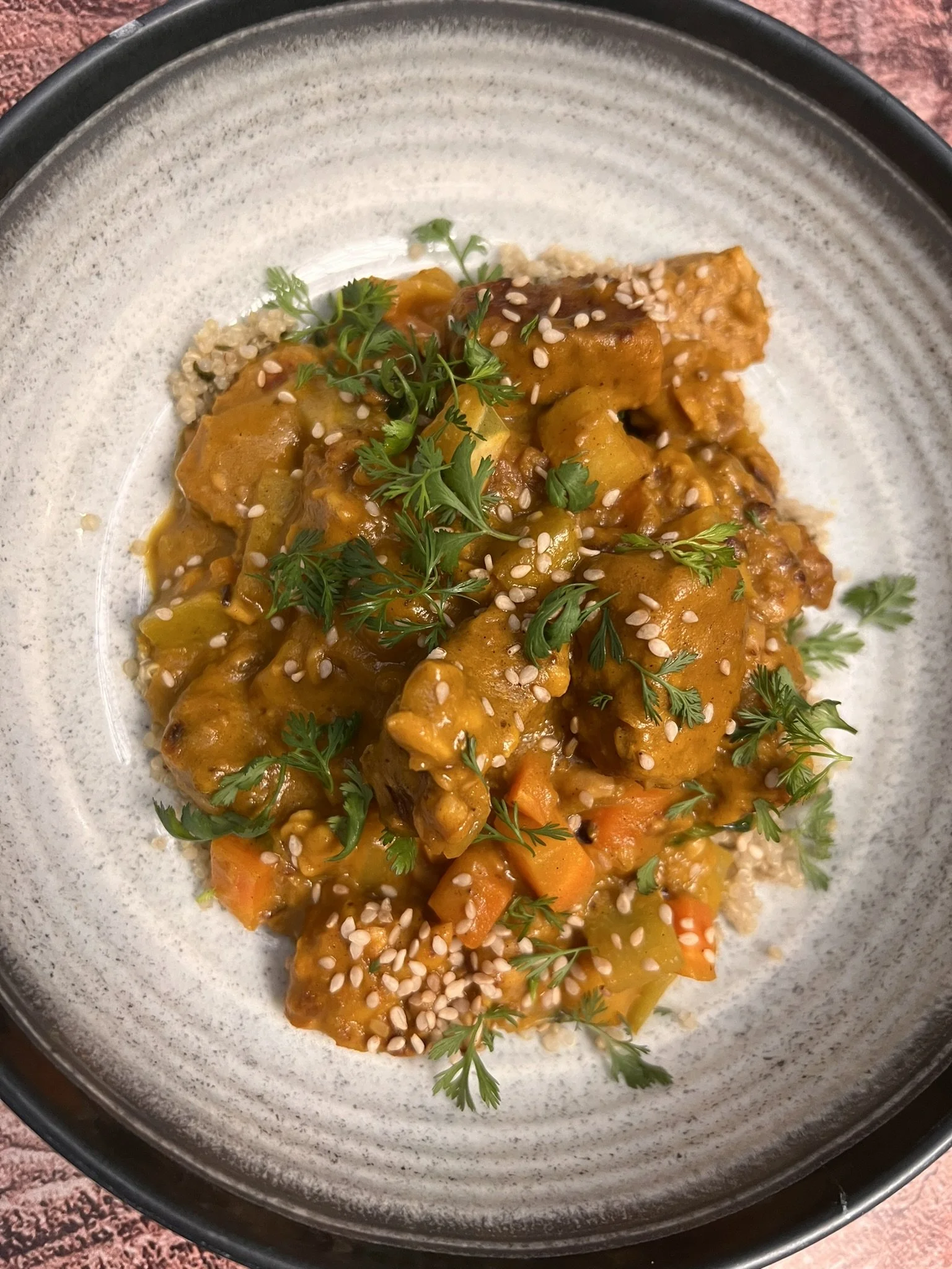 Curry Cremoso de Zanahoria y Tofu