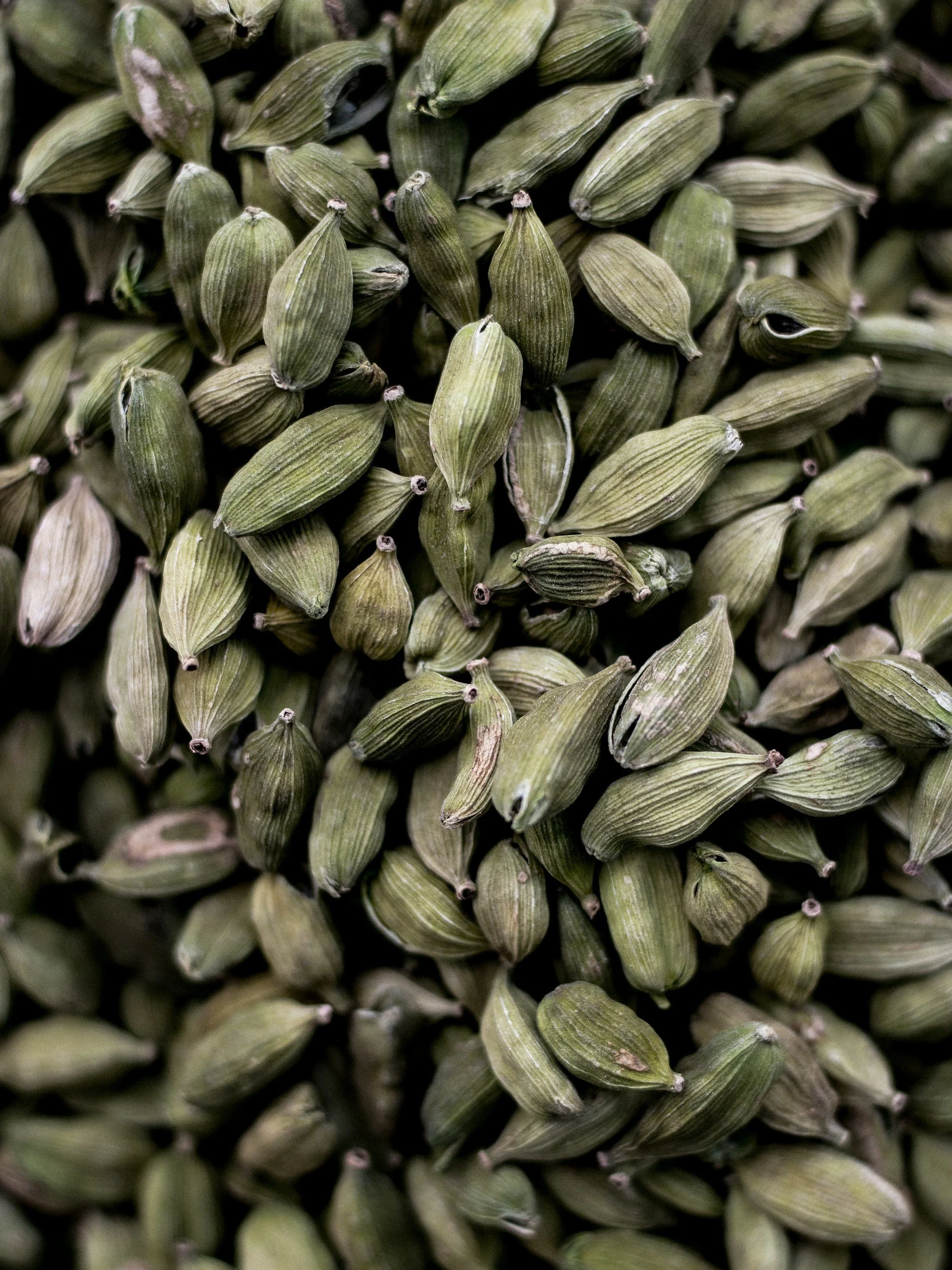 BENEFICIOS DEL CARDAMOMO
