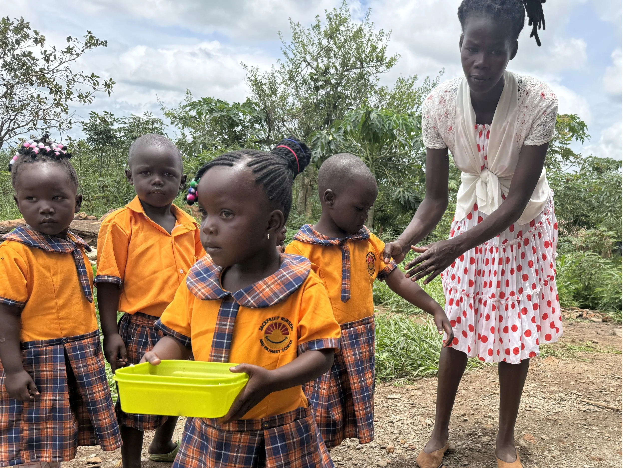 Cosa mangiano gli studenti della Jackfruit School?