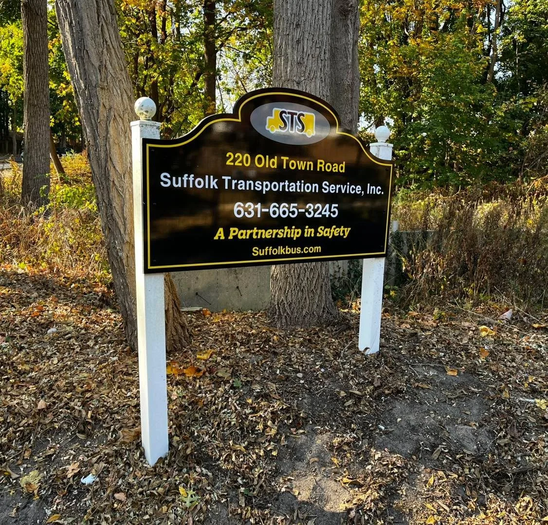 We helped refresh exterior post &amp; panel signs at four Suffolk Transportation Service locations last month! 🛠️

  #signage #signagedesign #longisland #longislandbusiness #suffolkcounty