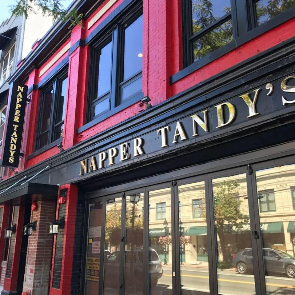 Hope to see everyone at the parade tomorrow! Be sure to grab a bite and a pint at our neighbors, Napper Tandy's Bay Shore 🍺🍀🇮🇪