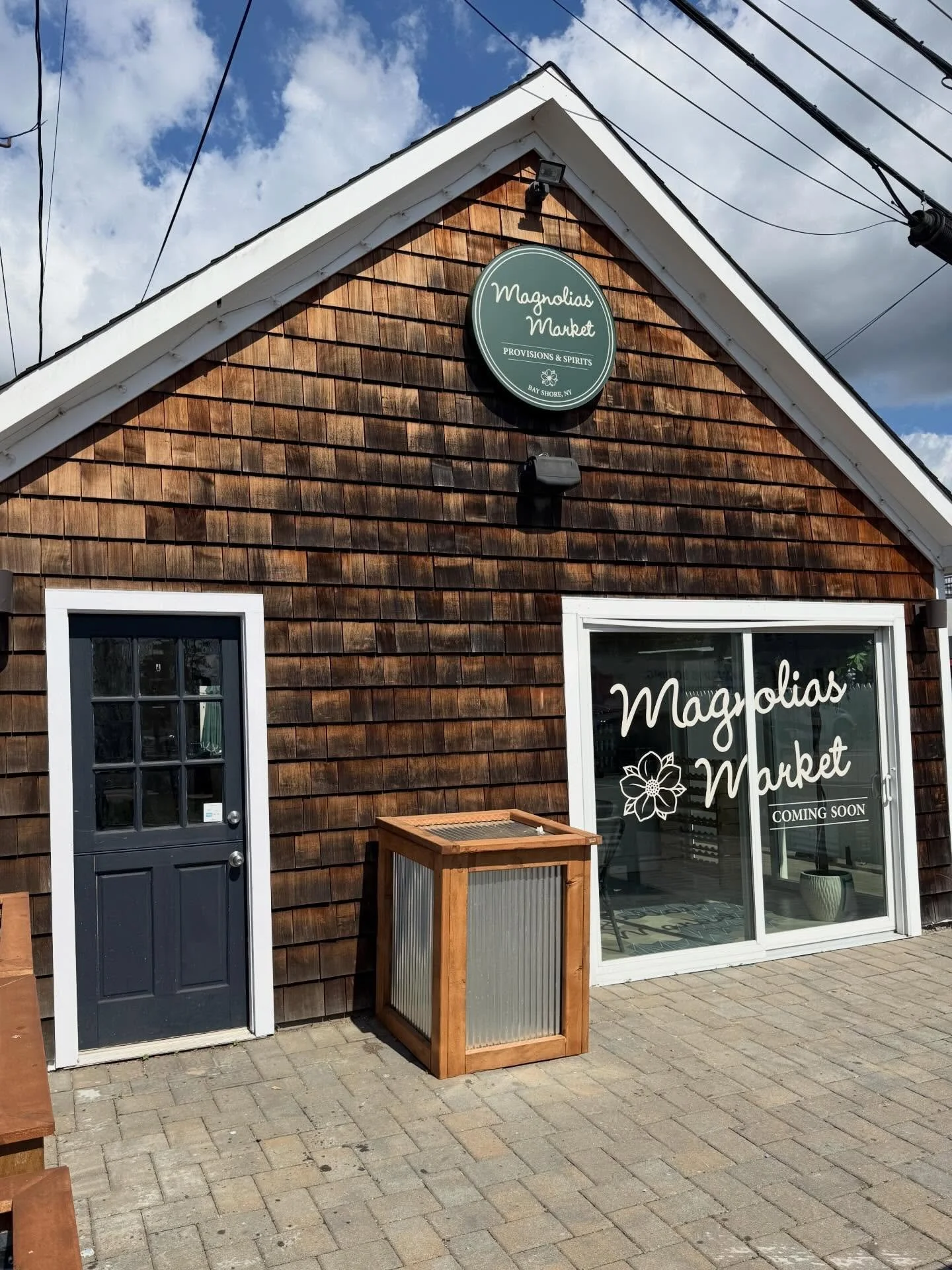 Magnolias Market - Bay Shore, NY