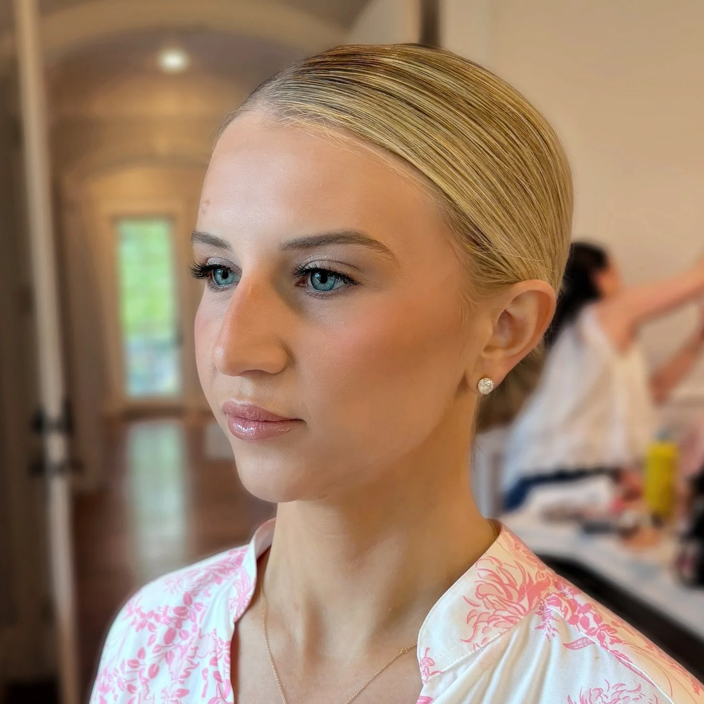 Soft and elegant! 😍

Glam for @etoillyartistry 

Makeup by #etoillyxsofia / Hair by #etoillyxabrielle