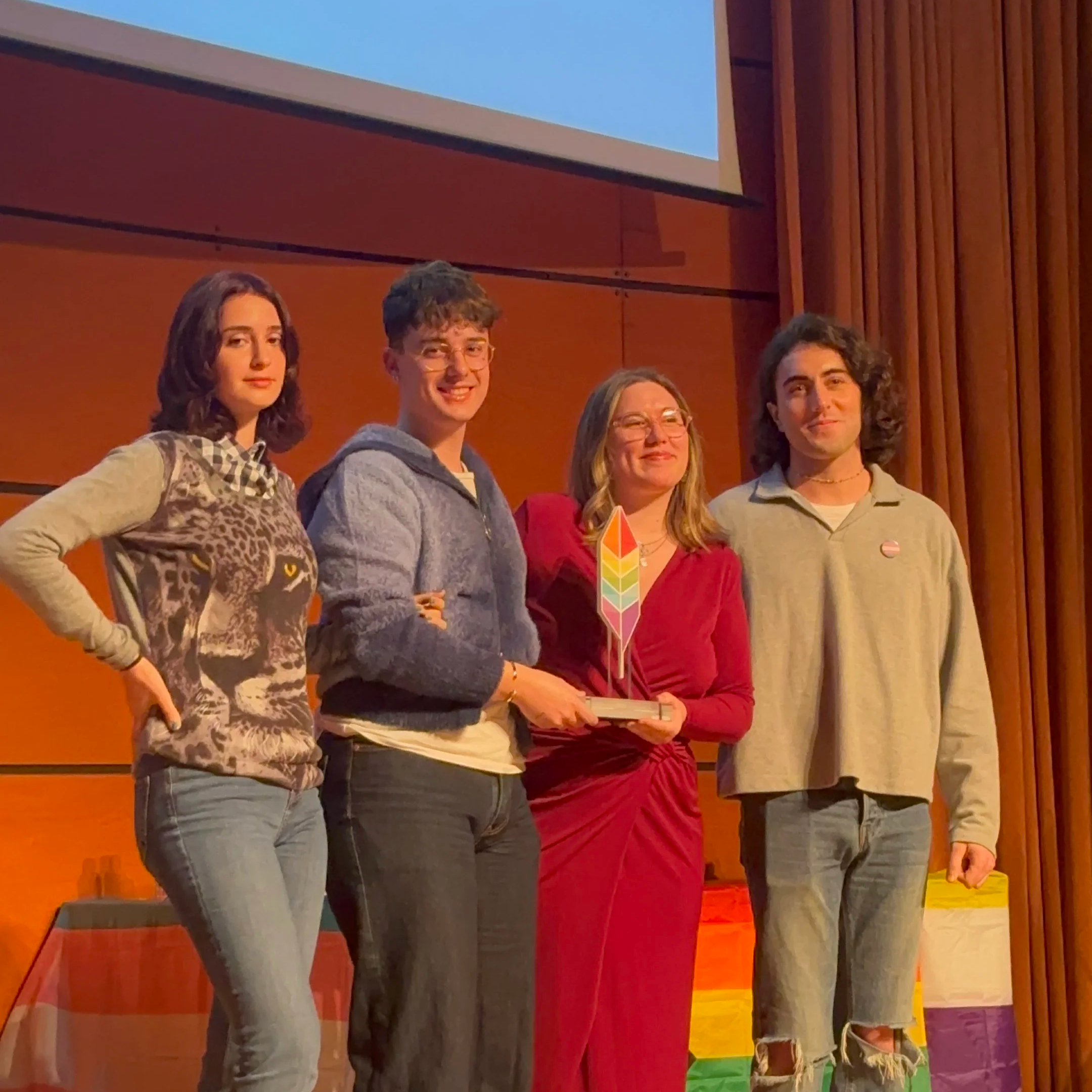 El Consell de la Joventut de València rep el premi Margarida Borràs de Lambda per la defensa de la joventut LGTBIQA+