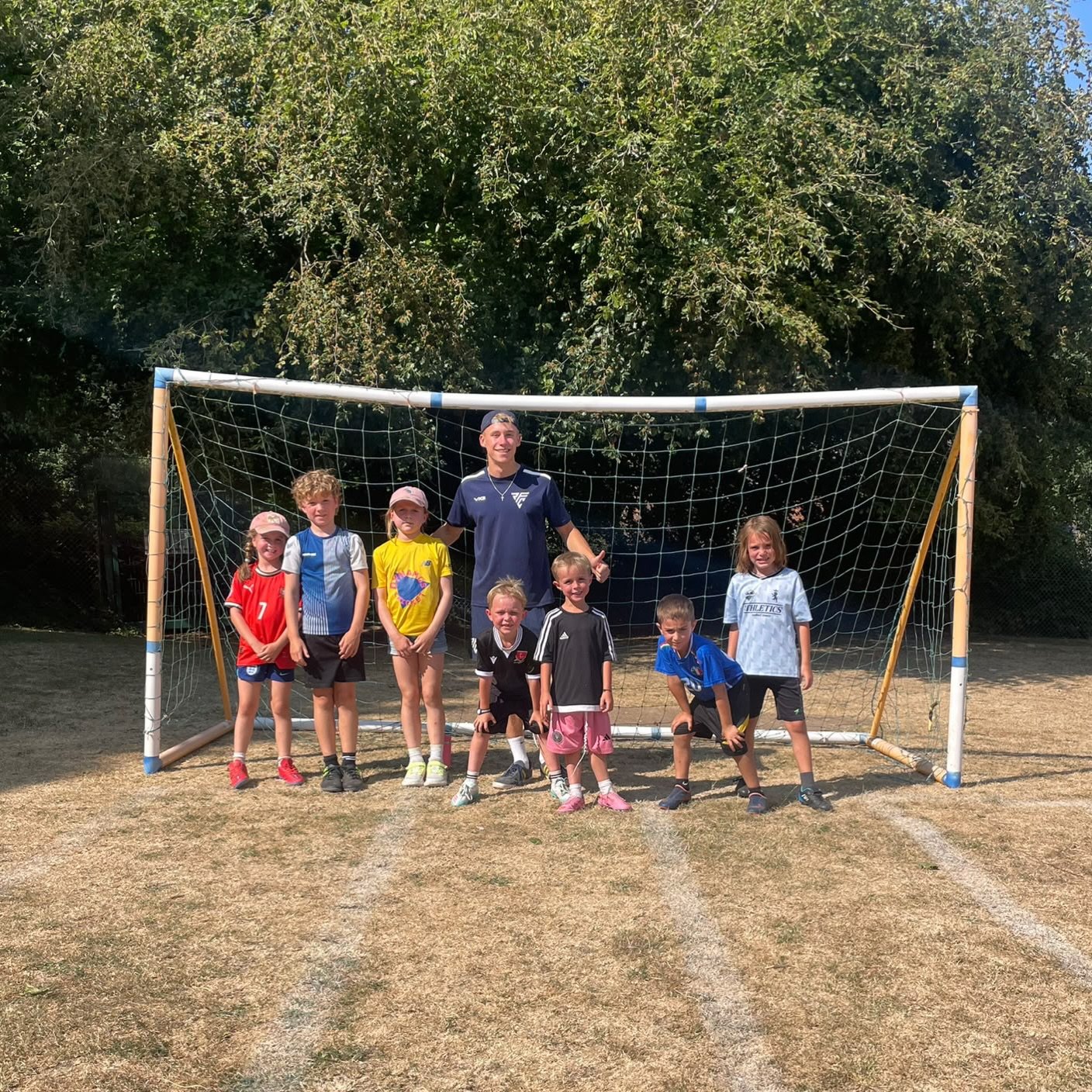 💙✨ Wonderful Witchampton ✨💙

Great year of football with this group. A real pleasure watching them enjoy their football, laugh, and back each other every week. ⚽️🙌

Have a great summer, and see you all on the pitch in September! ☀️👟

#Witchampton