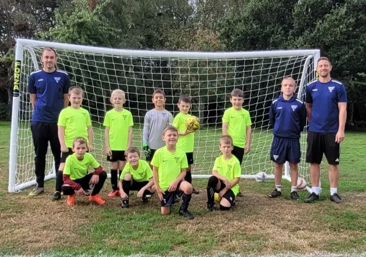 Another great weekend for our grassroots teams! 💙

Well done to our U8s, U9s, and U11s on some fantastic performances this morning. The progress across all the groups keeps building week by week! 

A big thank you to @footballkitsdir for sorting our