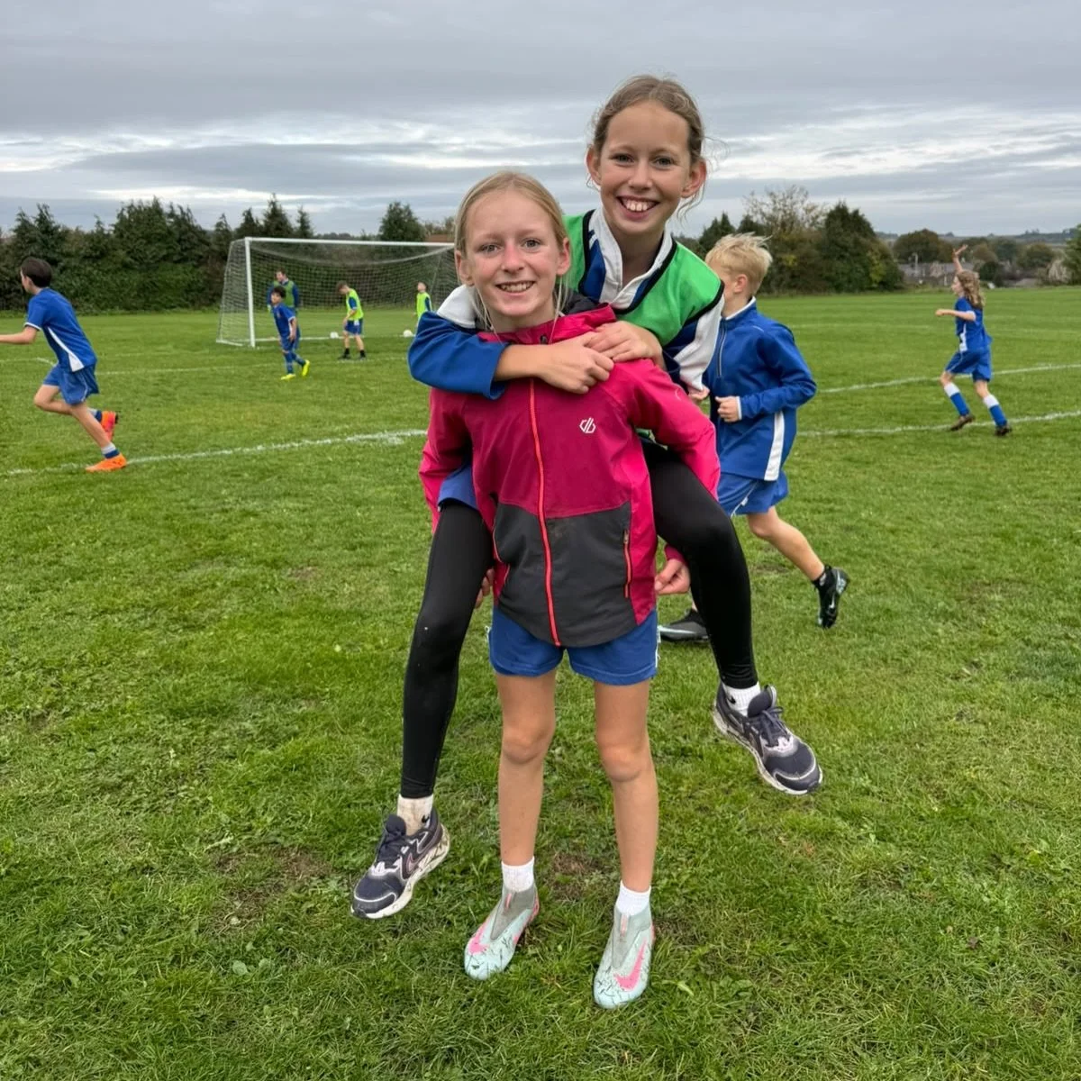 💗⚽️ ALL SMILES AT FOOTBALL CLUB ⚽️💙

There&rsquo;s nothing better than seeing the kids enjoying their football! 😌

We love creating a positive space where every child can feel confident, have fun, and love the game - no matter where they&rsquo;re 
