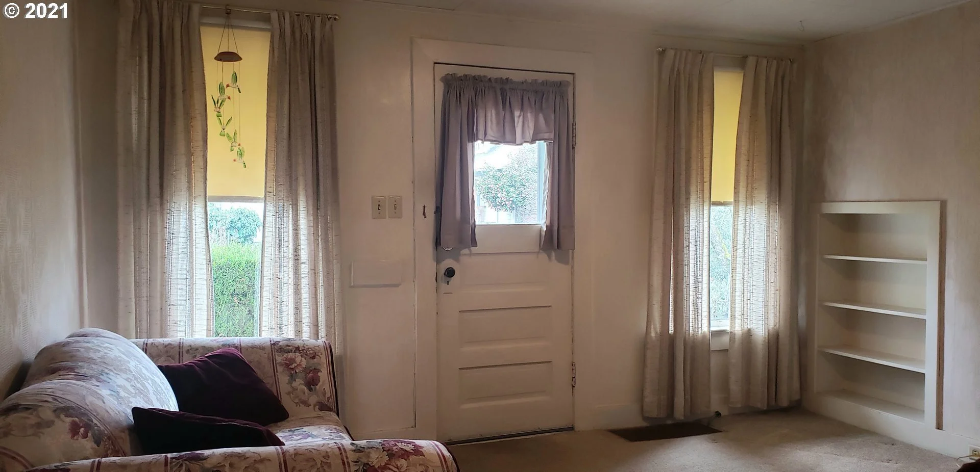 Living room.jpg