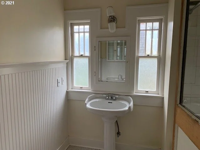 emerald bathroom main before.jpg