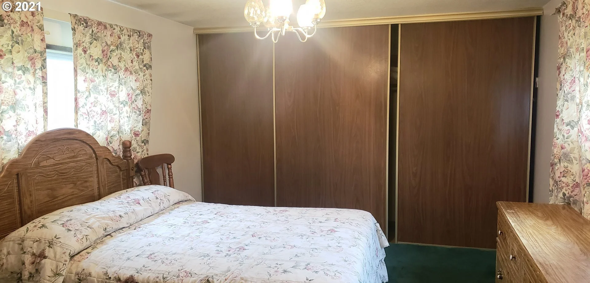 Primary bedroom.jpg