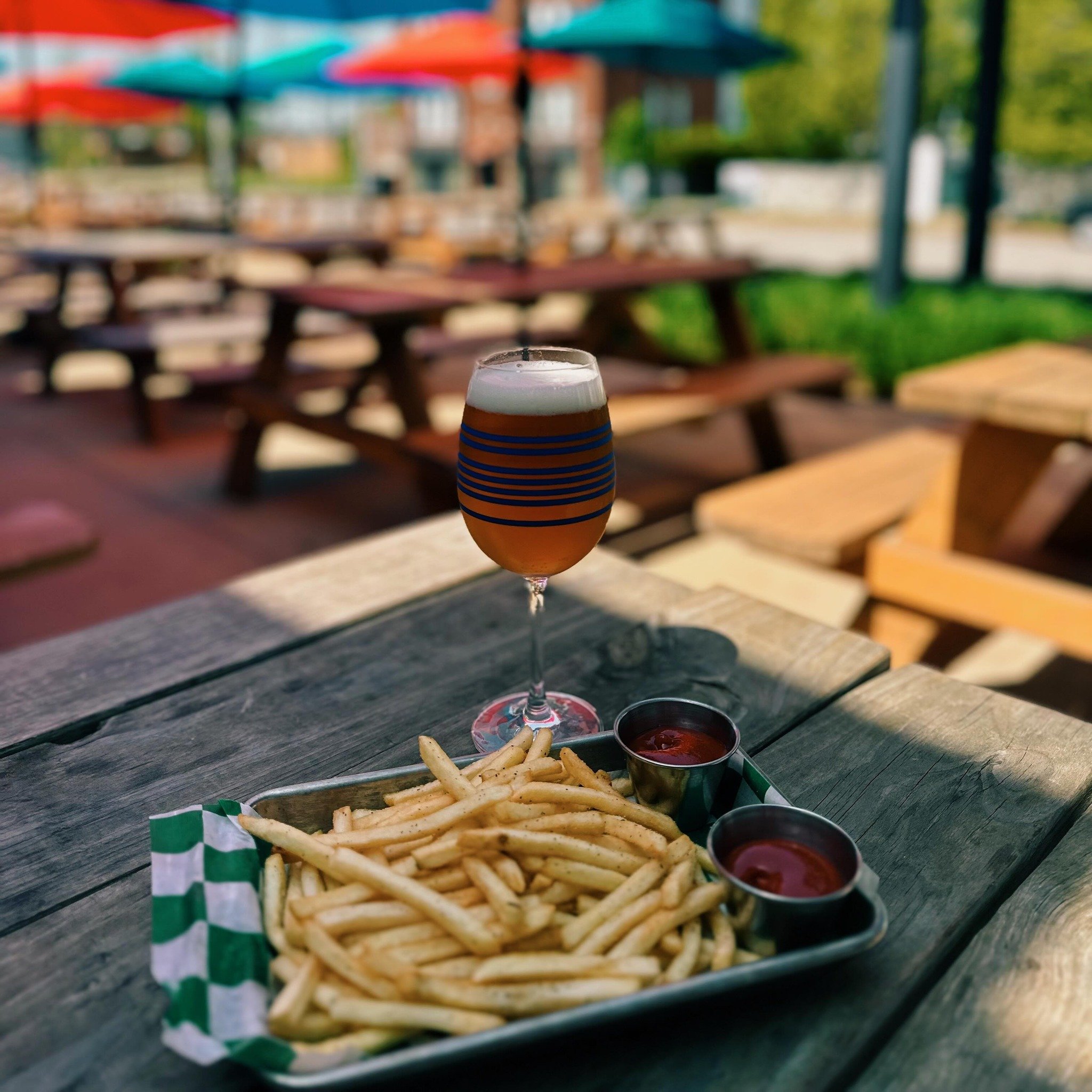 It&rsquo;s finally Fry-day! come celebrate the weekend with lunch starting at 11 and @spicy_party_mix in the patio with CLUB ROCKWELL at 7pm tonight
