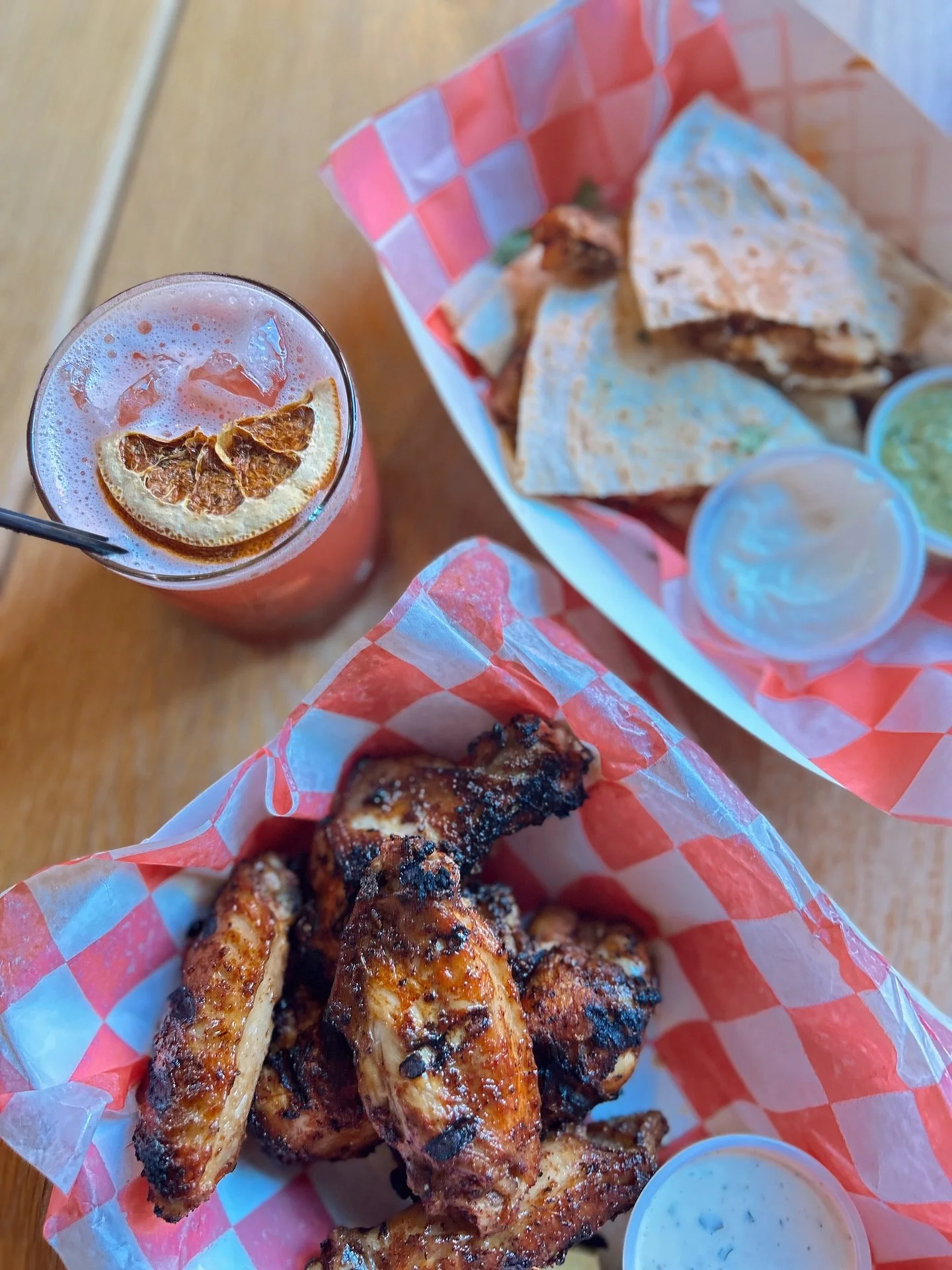 If this is on your feed, consider it a dinner invitation 😋🍗🍴