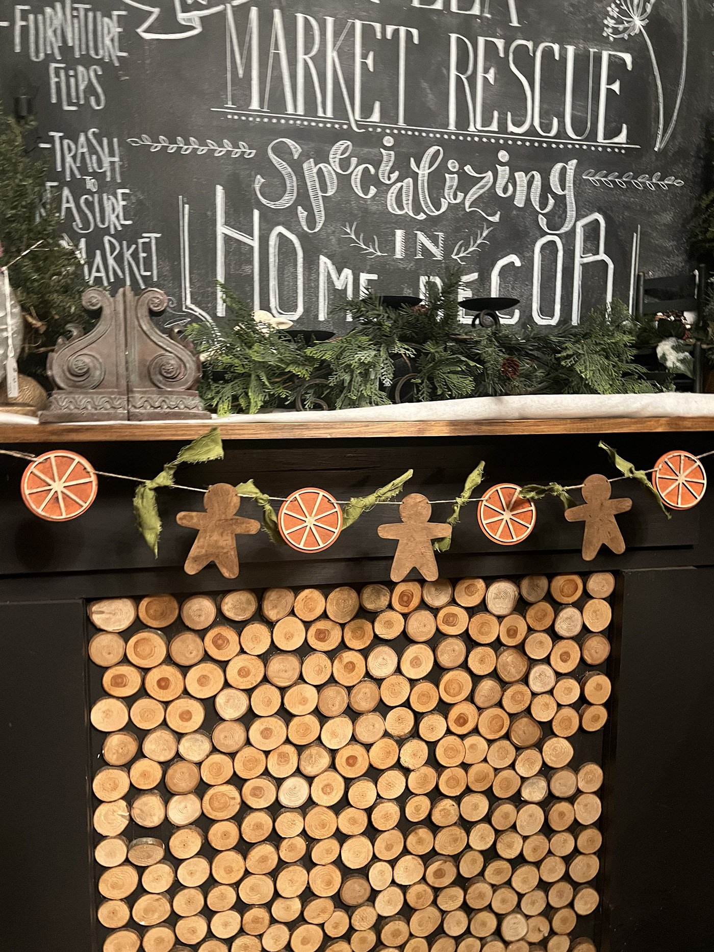 WOODEN GINGERBREAD AND ORANGE GARLAND KIT