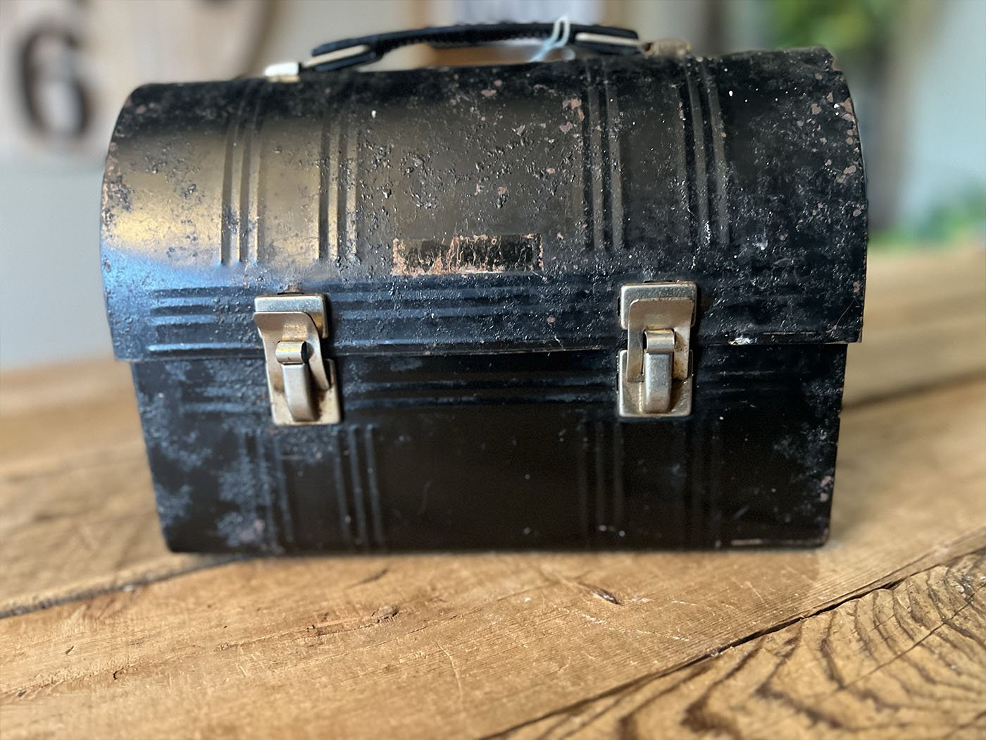 julyvintagelunchbox2.jpg