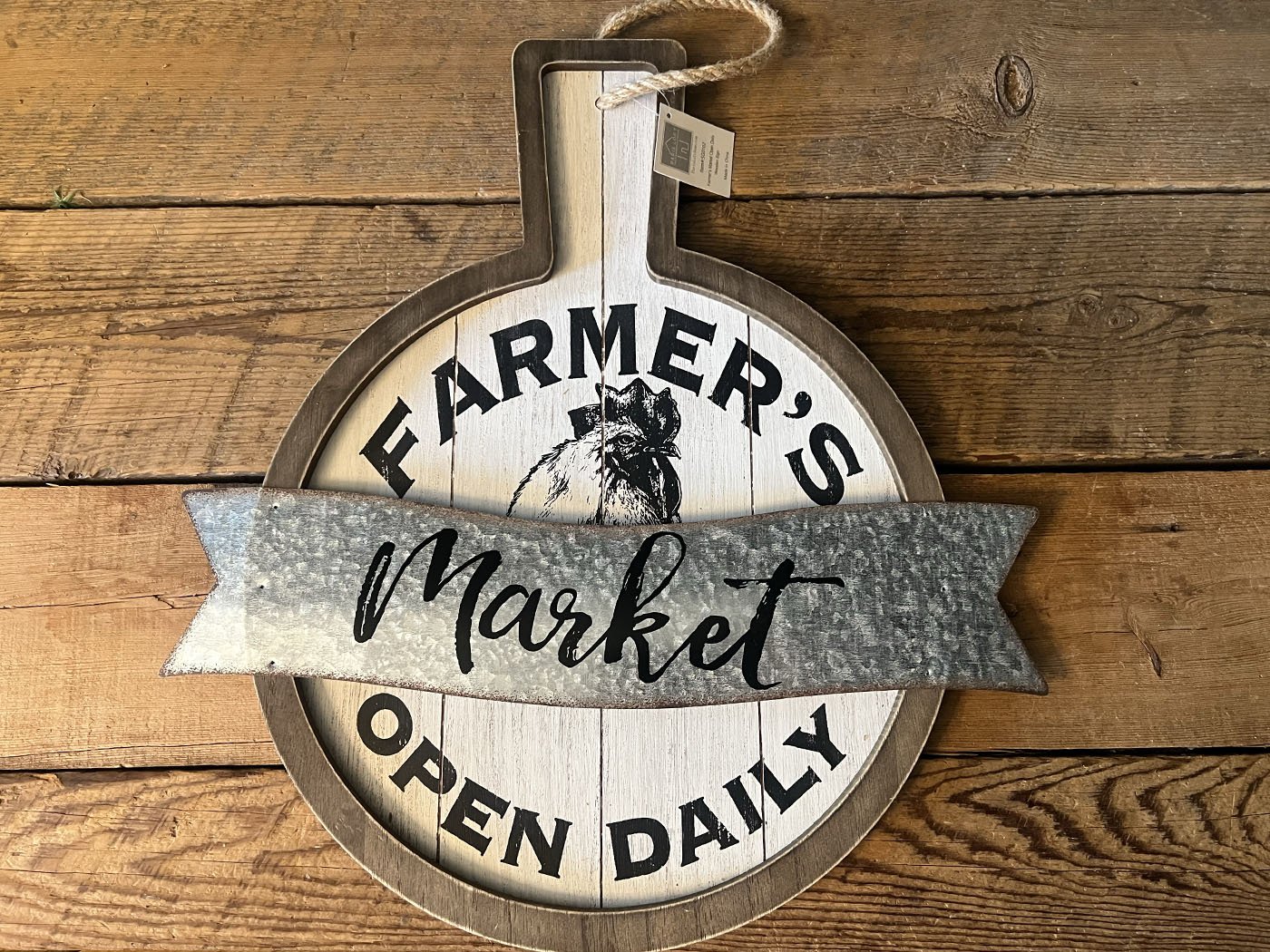 julyfarmersmarketroundsign.jpg