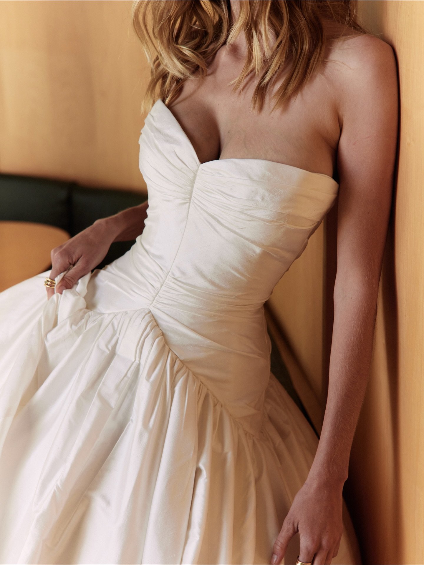 CLEMENTINE✨🤍 Say yes to your dream wedding dress! 🖤 Indulge in the Classic &amp; Timeless looks by Leah Da Gloria &ldquo;IX &ldquo; collection ✨&hellip; BOOK YOUR APPOINTMENT NOW!

#kinsleycouturebridal #california #bride #fashion #bridal #wedding 