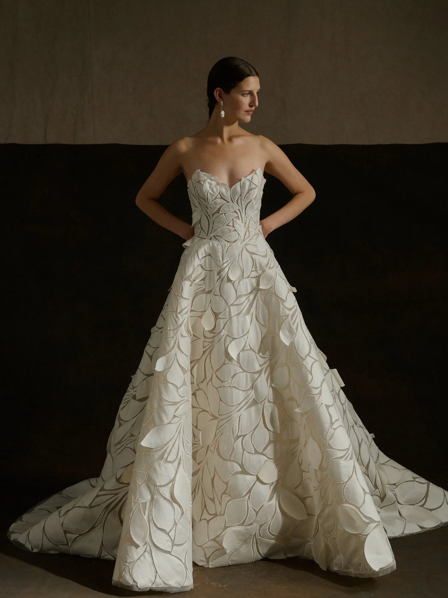 Unique designs for the romantic bride! Say yes to your dream wedding dress!&hellip; Book your appointment now! ✨ 

#california #bride #wedding #weddinginspiration #bridal