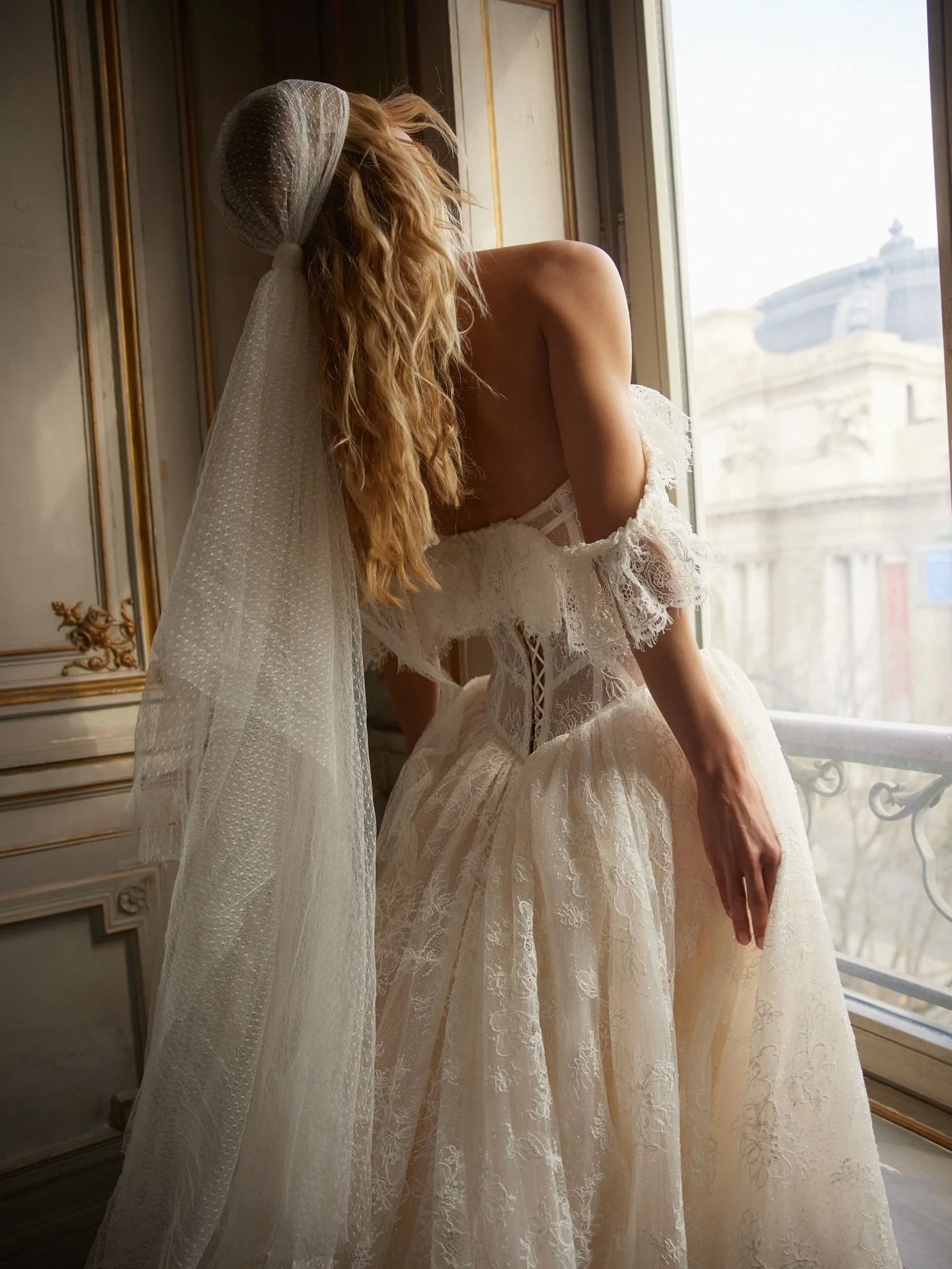 LILOU ✨Indulge in the glamour and artistry of Netta Benshabu Bridal 

BOOK YOUR APPOINTMENT NOW!.. 🤍 #kinsleycouturebridal #california #bride