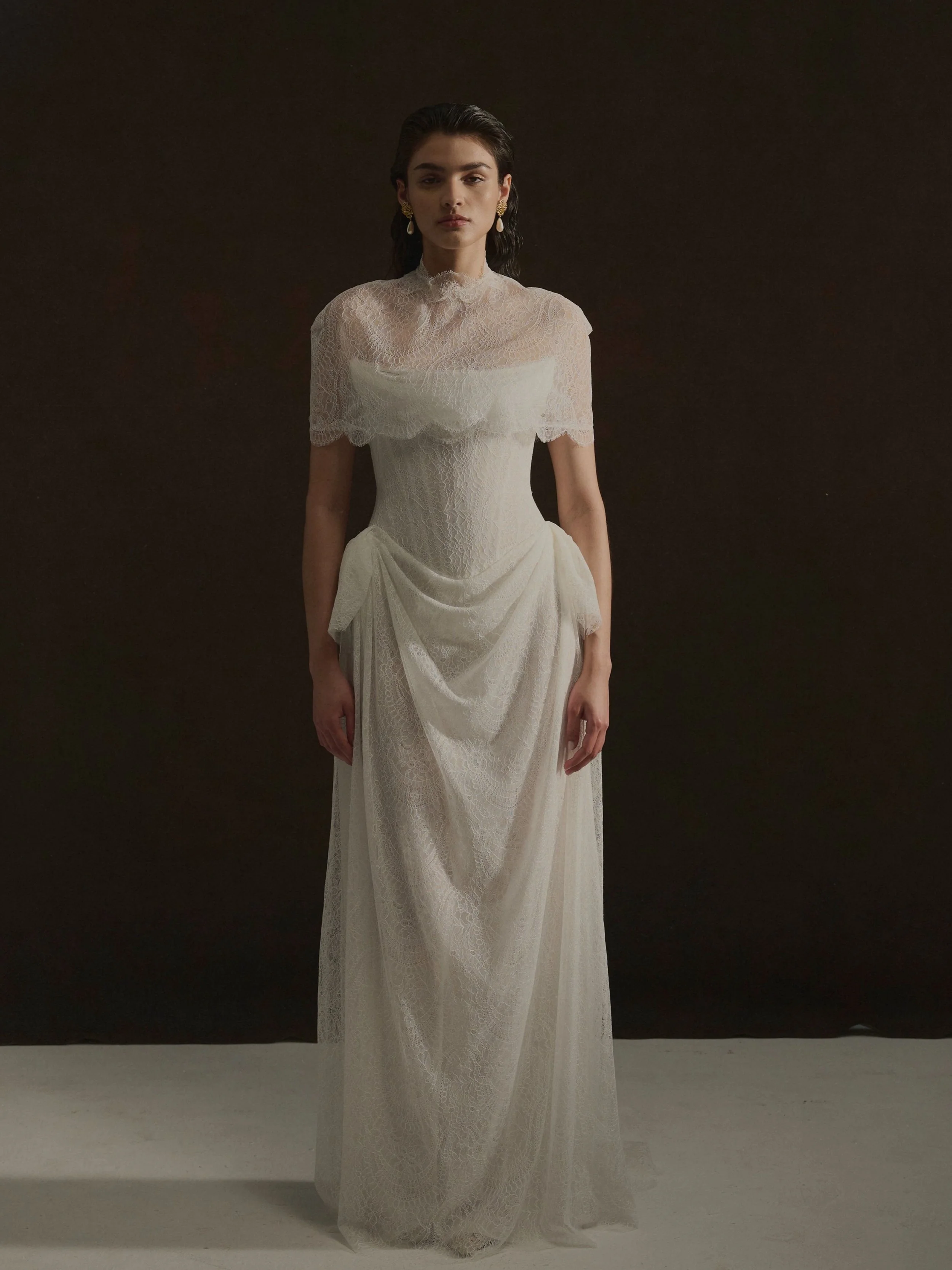 ENAURA Spring -Summer 27 collection 🤍 Timeless looks with a soft glam for the classic but modern bride.

Say yes to the dress at Kinsley Couture Bridal&hellip; BOOK NOW! ✨#kinsleycouturebridal #california #bride #fashion #bridal