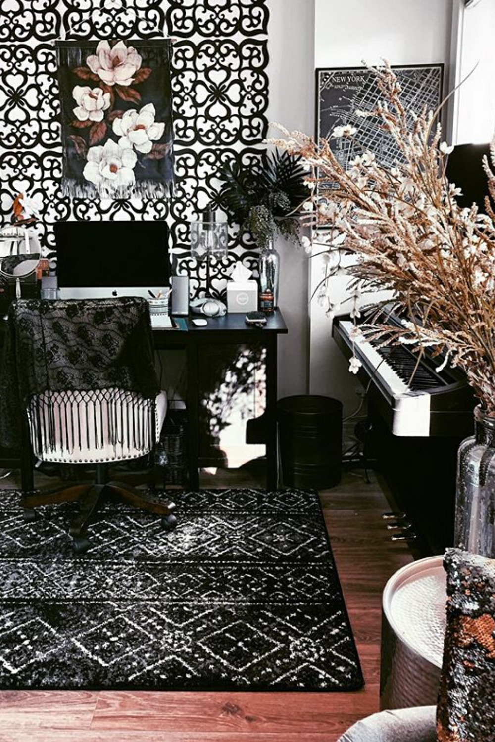 How to Make Your Home Office Inspiring &amp; Romantic