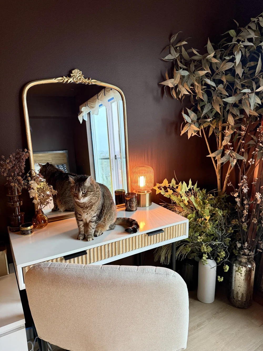 studio apartment decor.jpeg