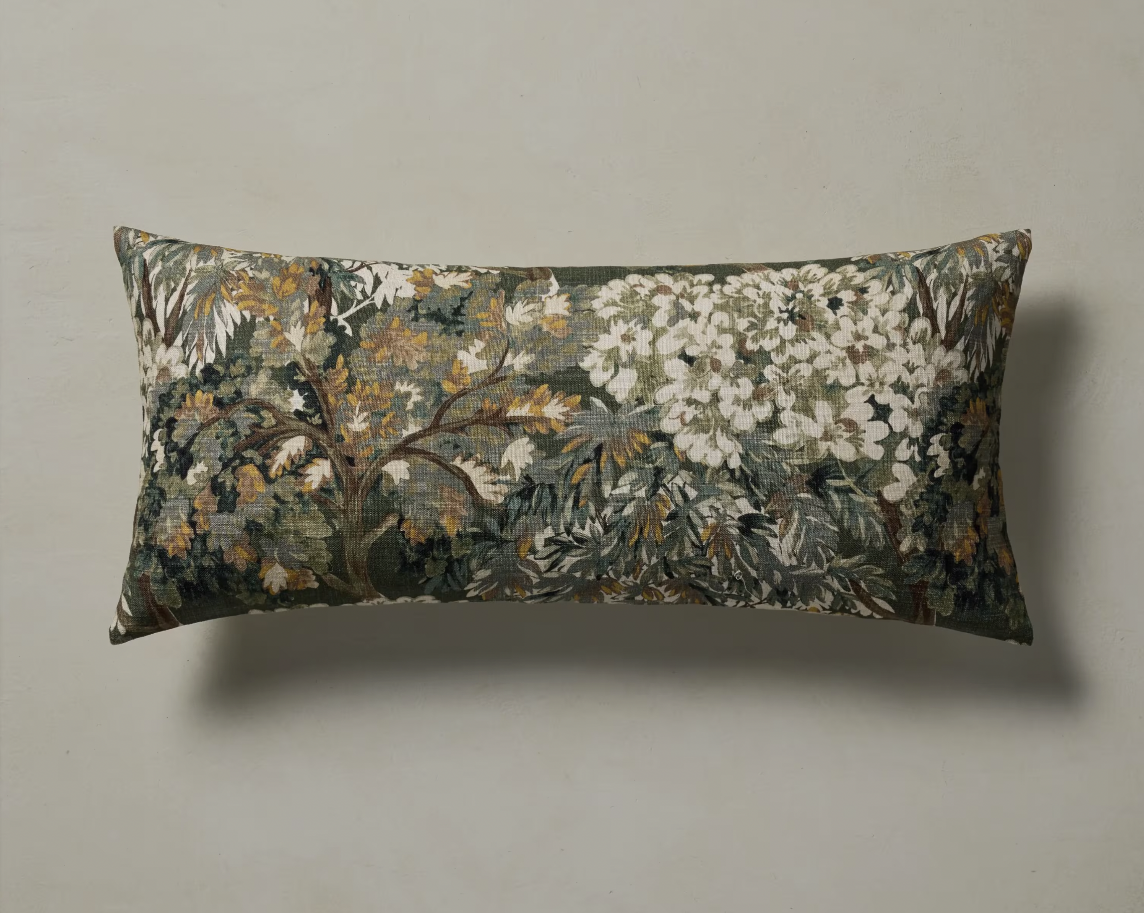 nancy meyers aesthetic decor - bed 5.png