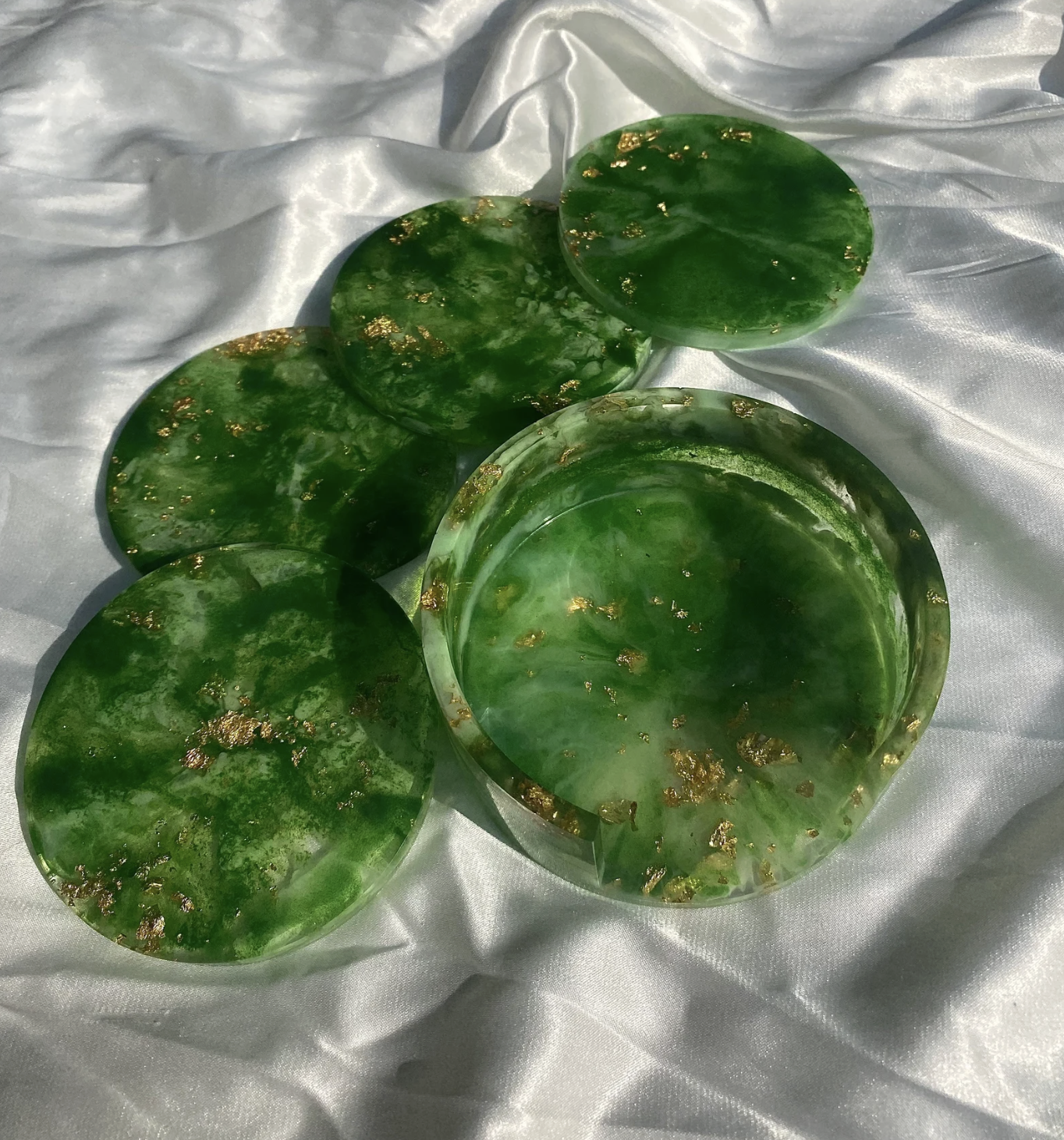 green academia bedroom decor - accent 2.png