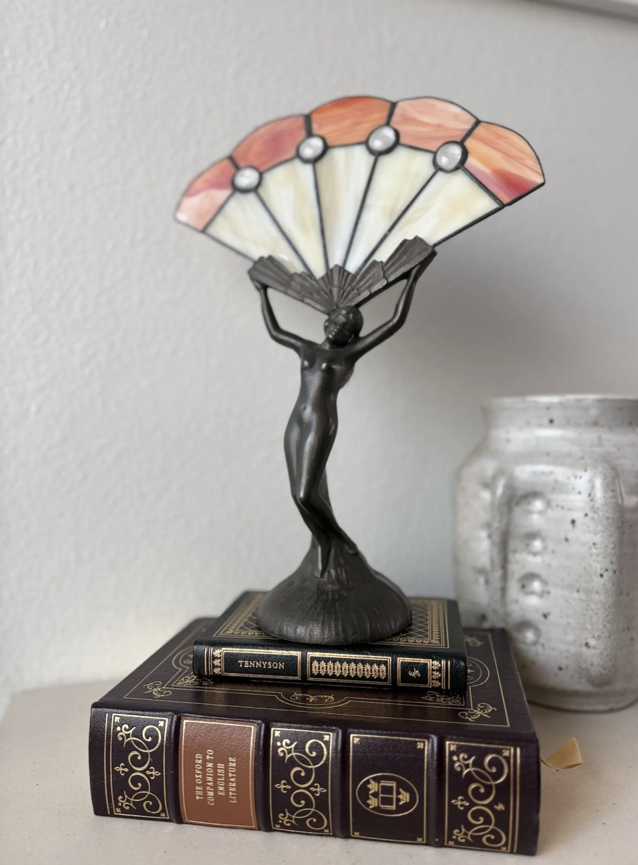 art deco interior design - lighting 2.png