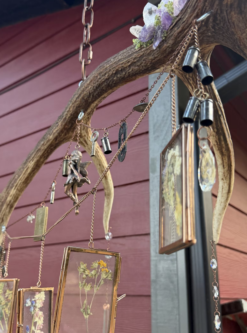 practical magic home decor - decor 1.png