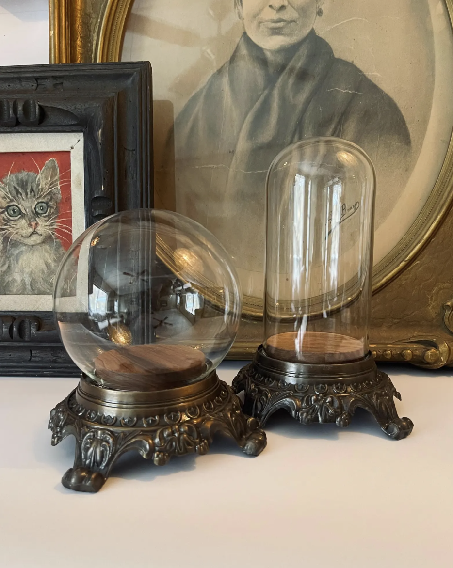 practical magic home decor - decor 10.png