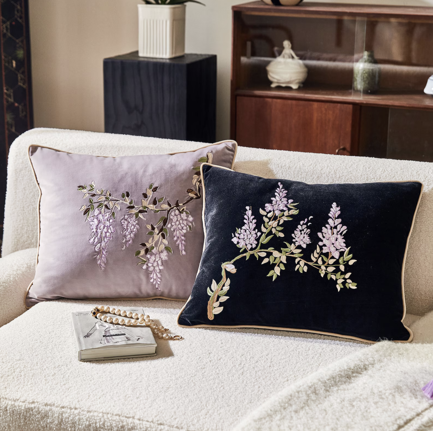 practical magic home decor - decor 16.png