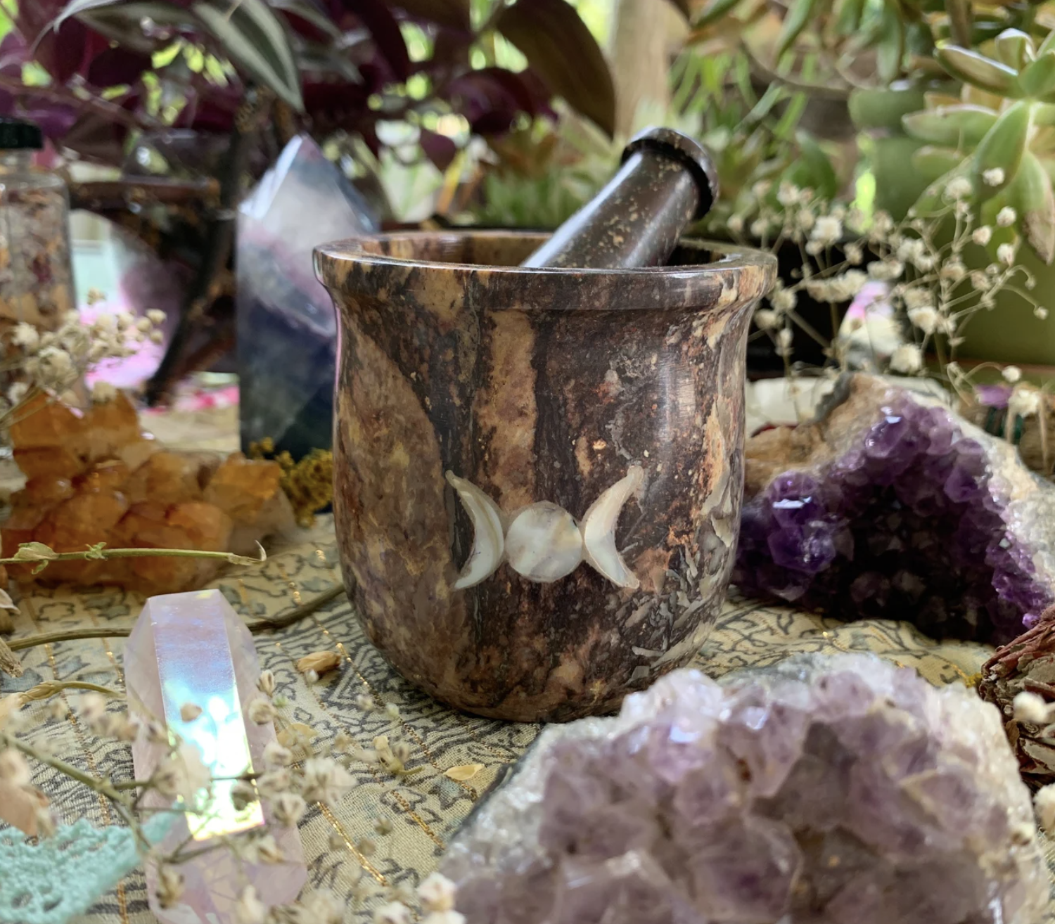 witchy kitchen apothecary - mortar and pestle 6.png