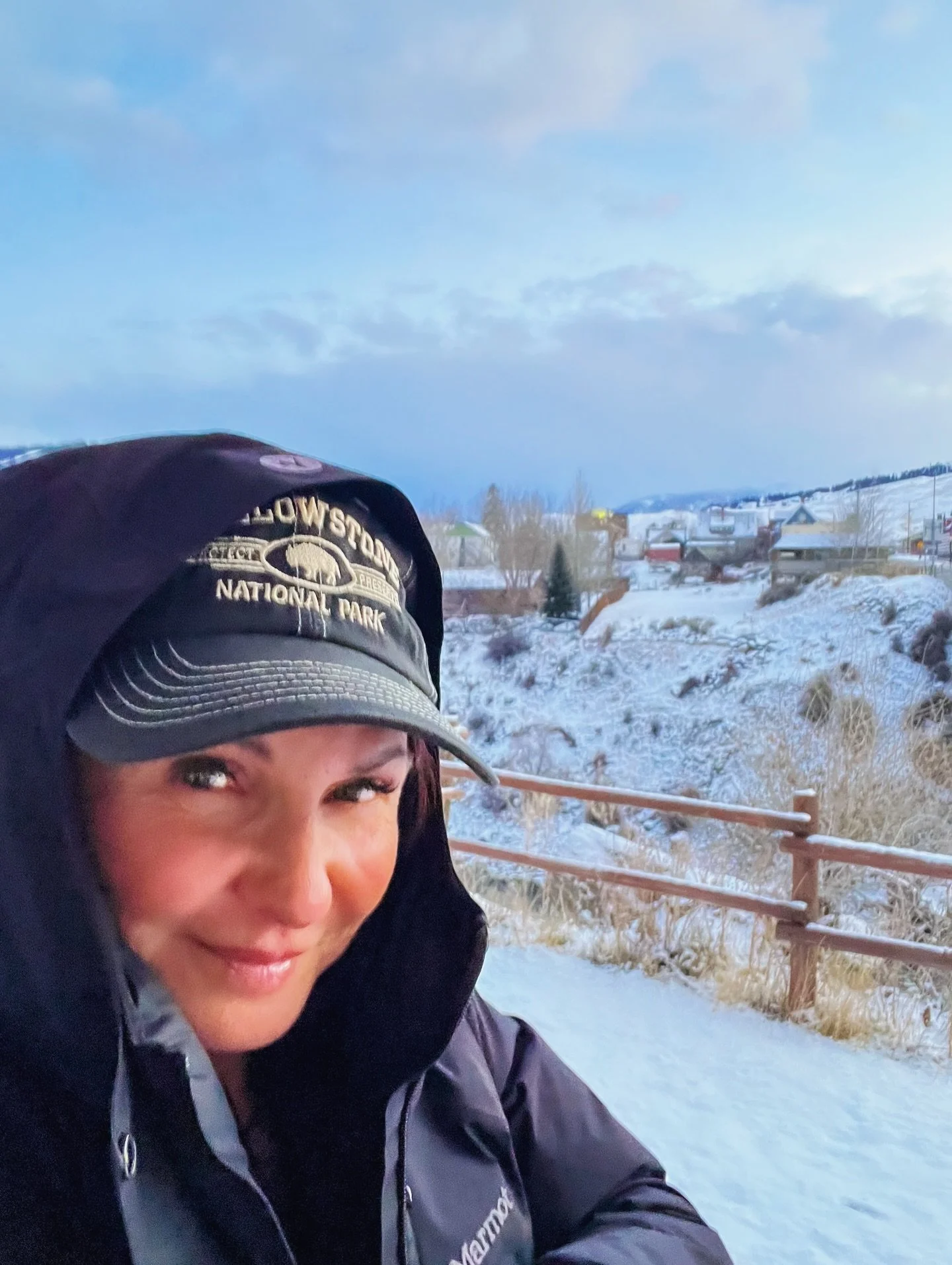 I&rsquo;ve always wanted to photograph wildlife in the snow, and I finally got my chance.

Sharing a few from my time in Yellowstone. 

#YellowstoneLife
#YellowstoneMoments
#WinterInYellowstone
#SnowboundWildlife
#WildlifeStory
#WildPlaces
#QuietNatu