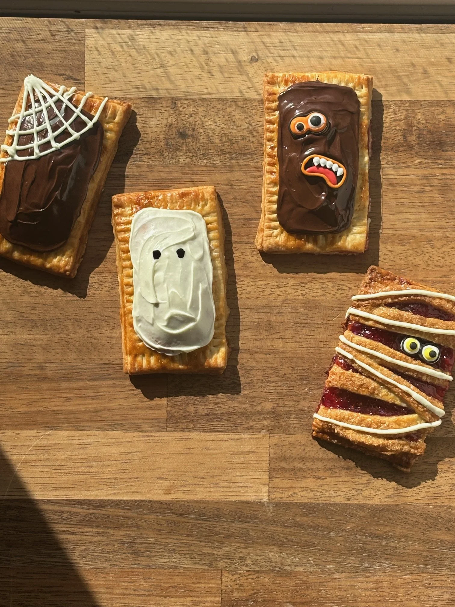 Trick or Tart Box
