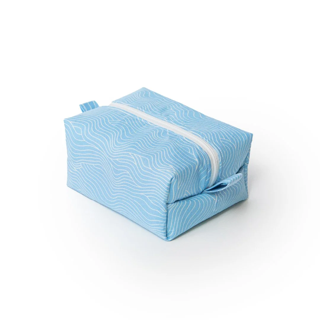 8 - Square- M_Pouch_Wavy-Blue.jpg