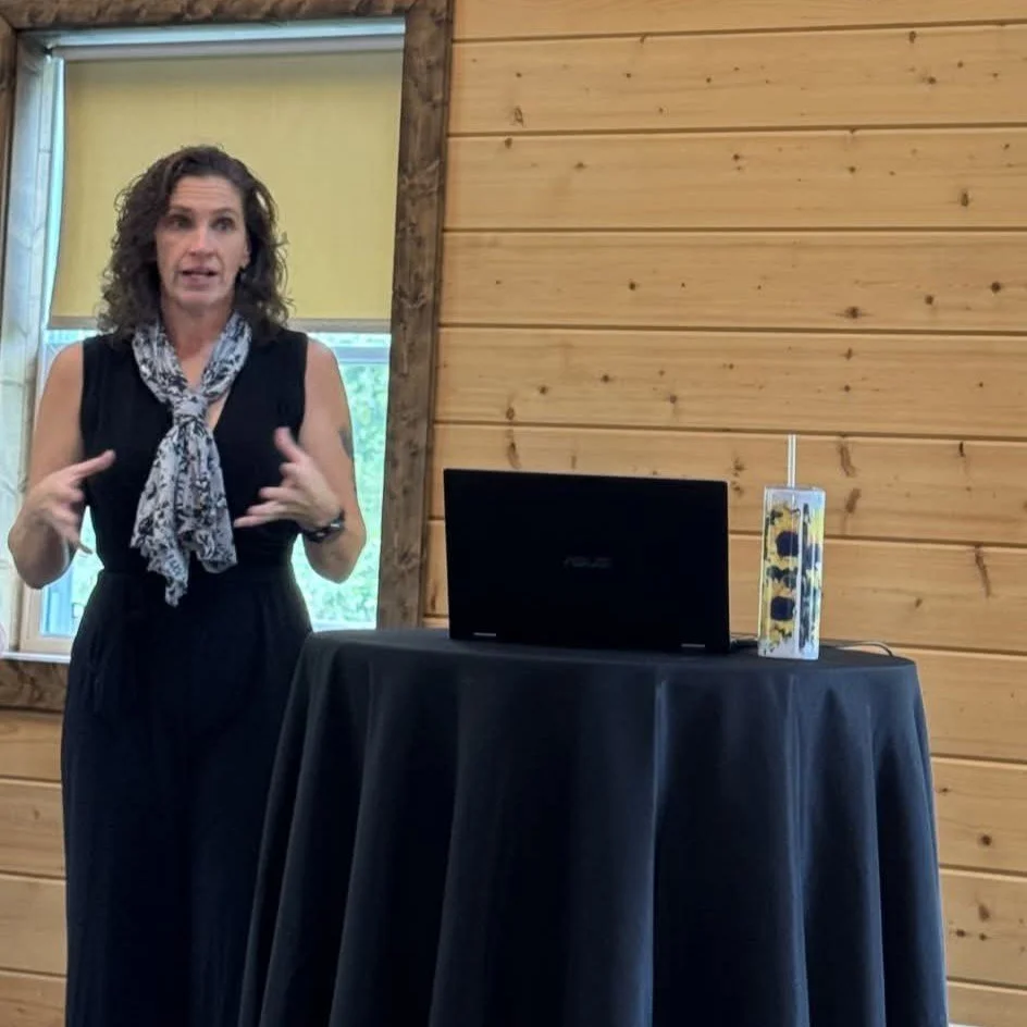 Karin Velez presenting a small business workshop