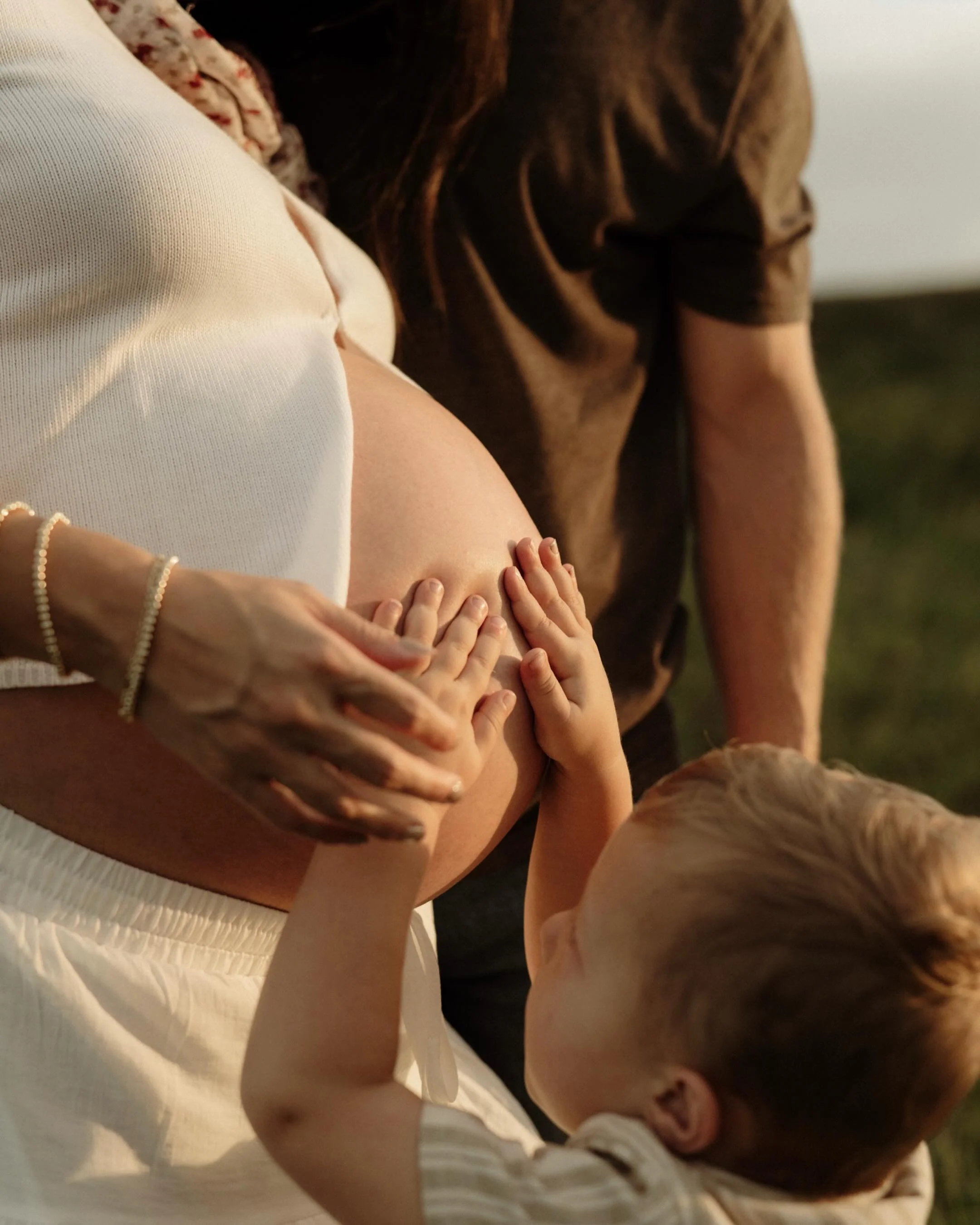Last night was such a full-circle moment for me. 🤎

I got to teach what I love most: how to photograph families in a way that feels real, connected, and full of movement. Not just where to put your clients, but how to slow down enough to notice the 