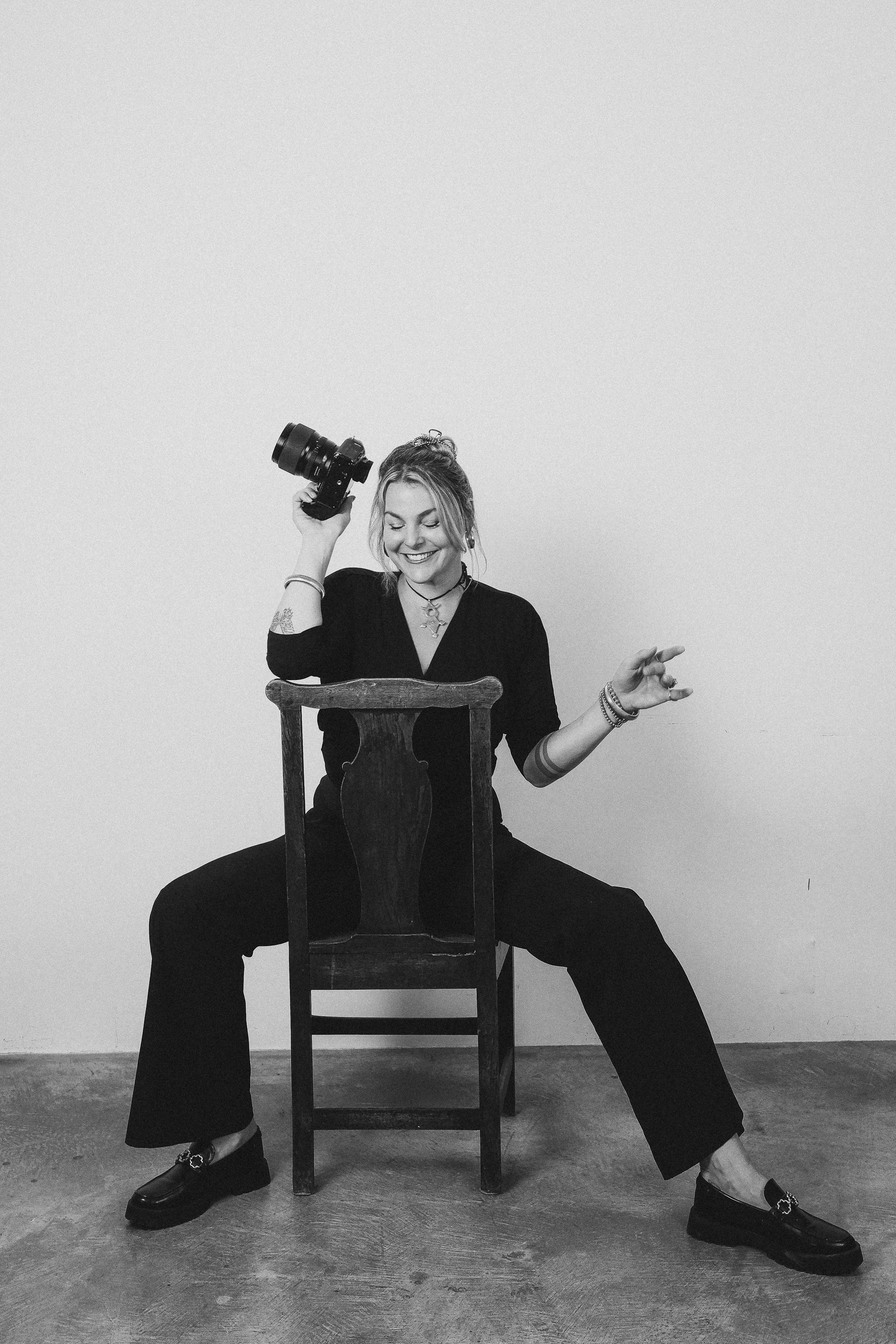 One of Essence Creative Agency's top photographers, videographers, and brand creators, Mage Buse, helps brands create ongoing content framed through strategic lens for storytelling branded content in Austin, Texas Los angeles and beyond.