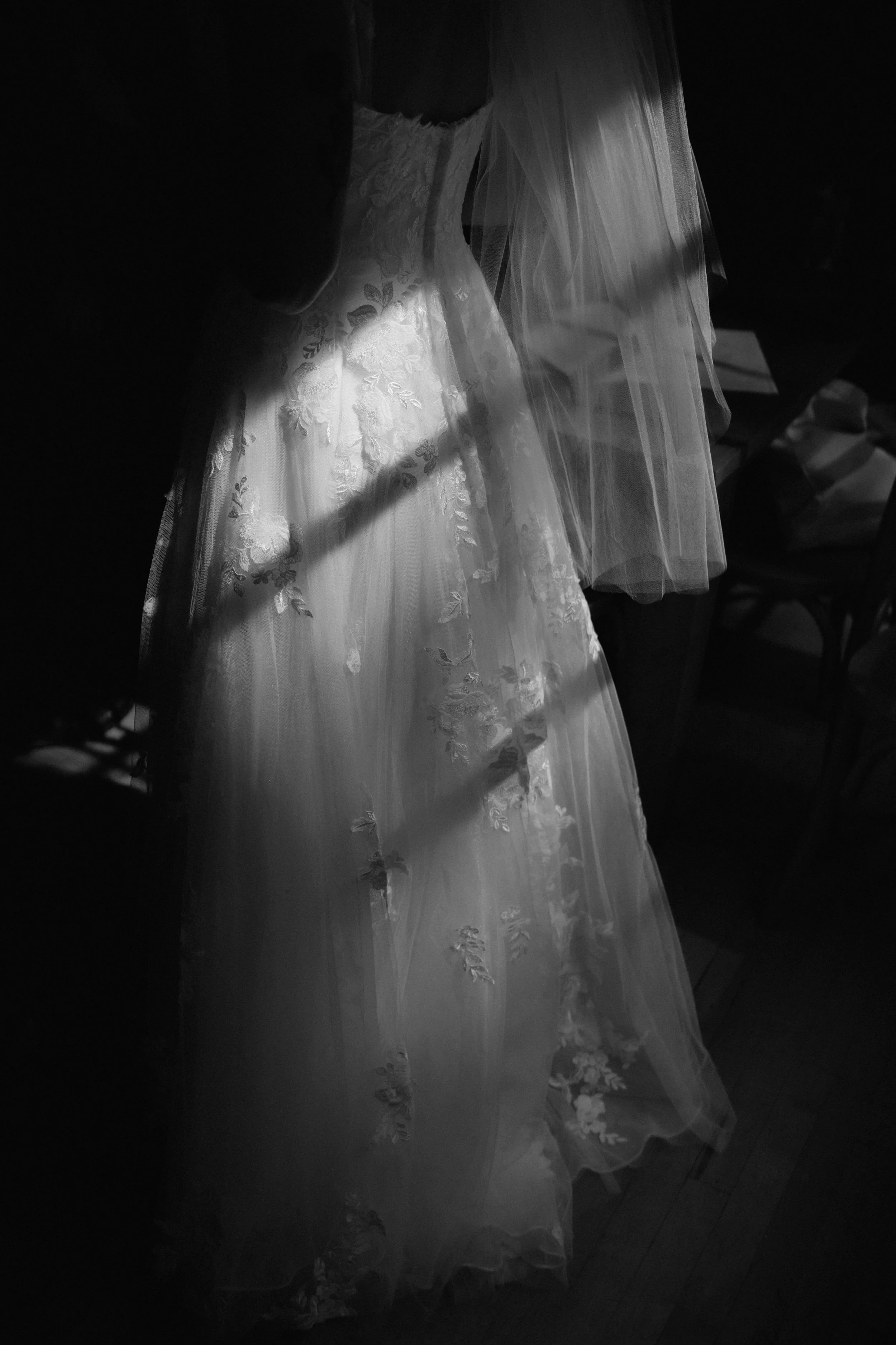 Z&Dwedding-257bw.jpg