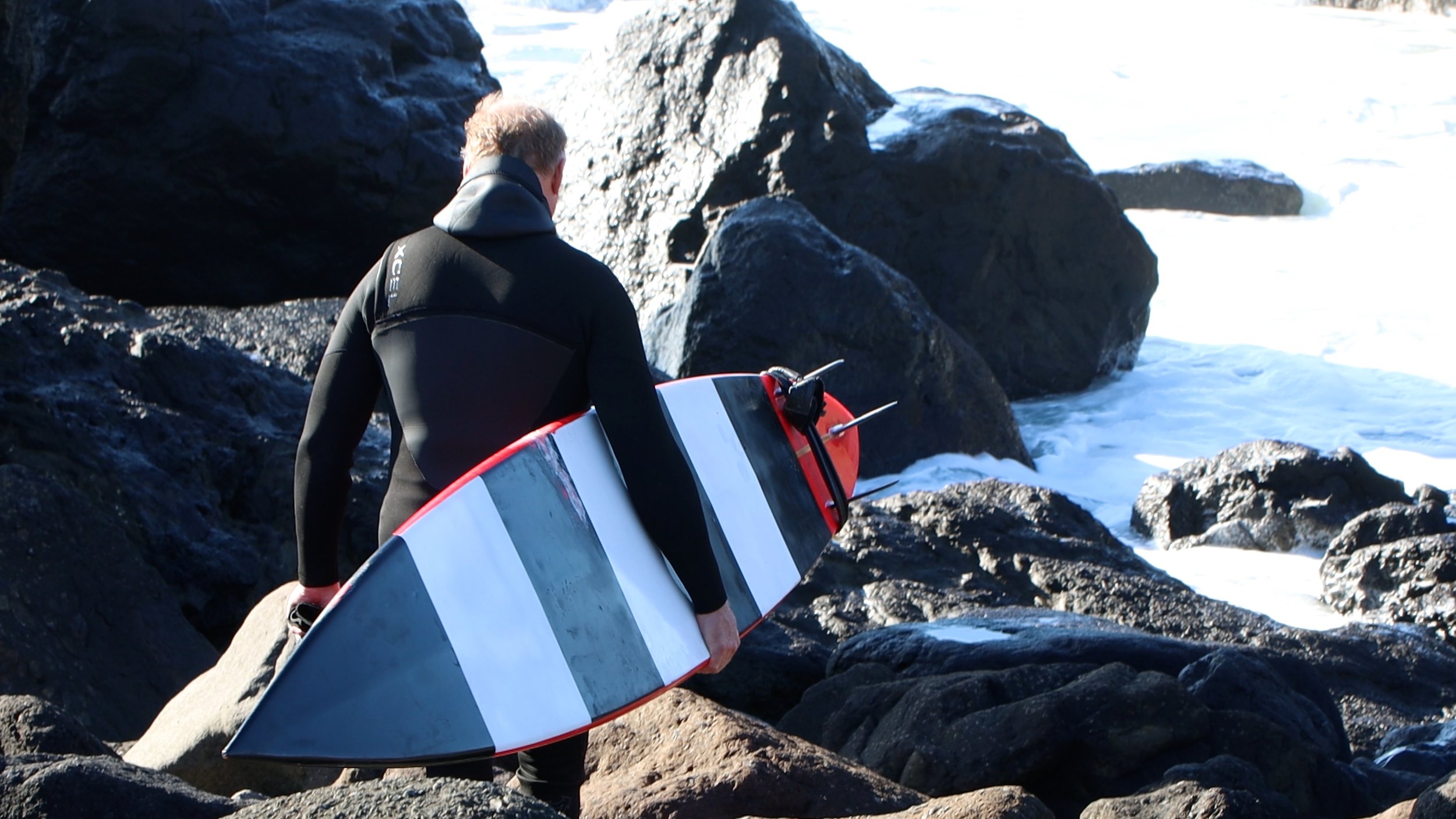 PNW Surfing in all its chaos...
