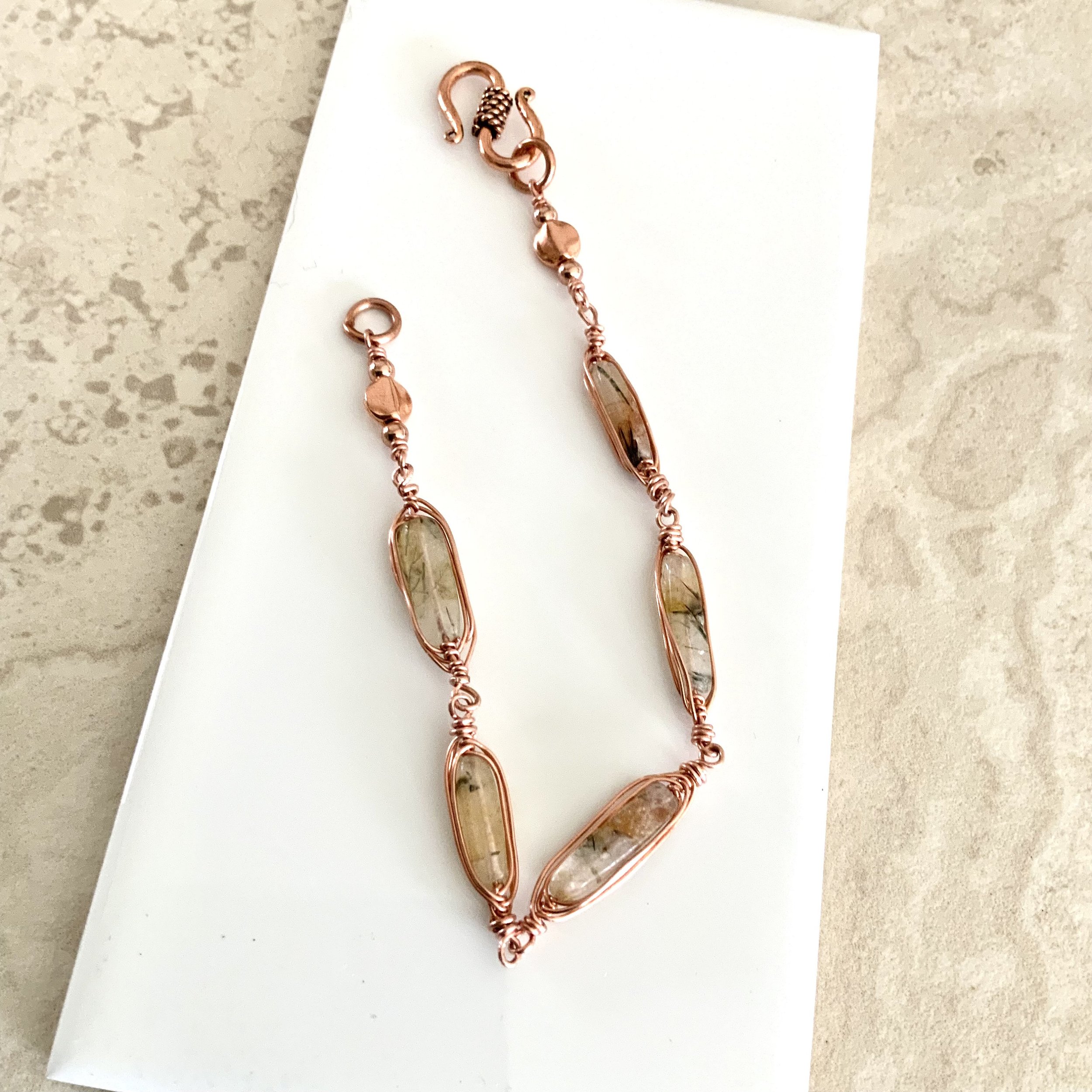 https://i.etsystatic.com/18428199/r/il/3a05f6/5129747426/il_fullxfull.5129747426_gvu9.jpg