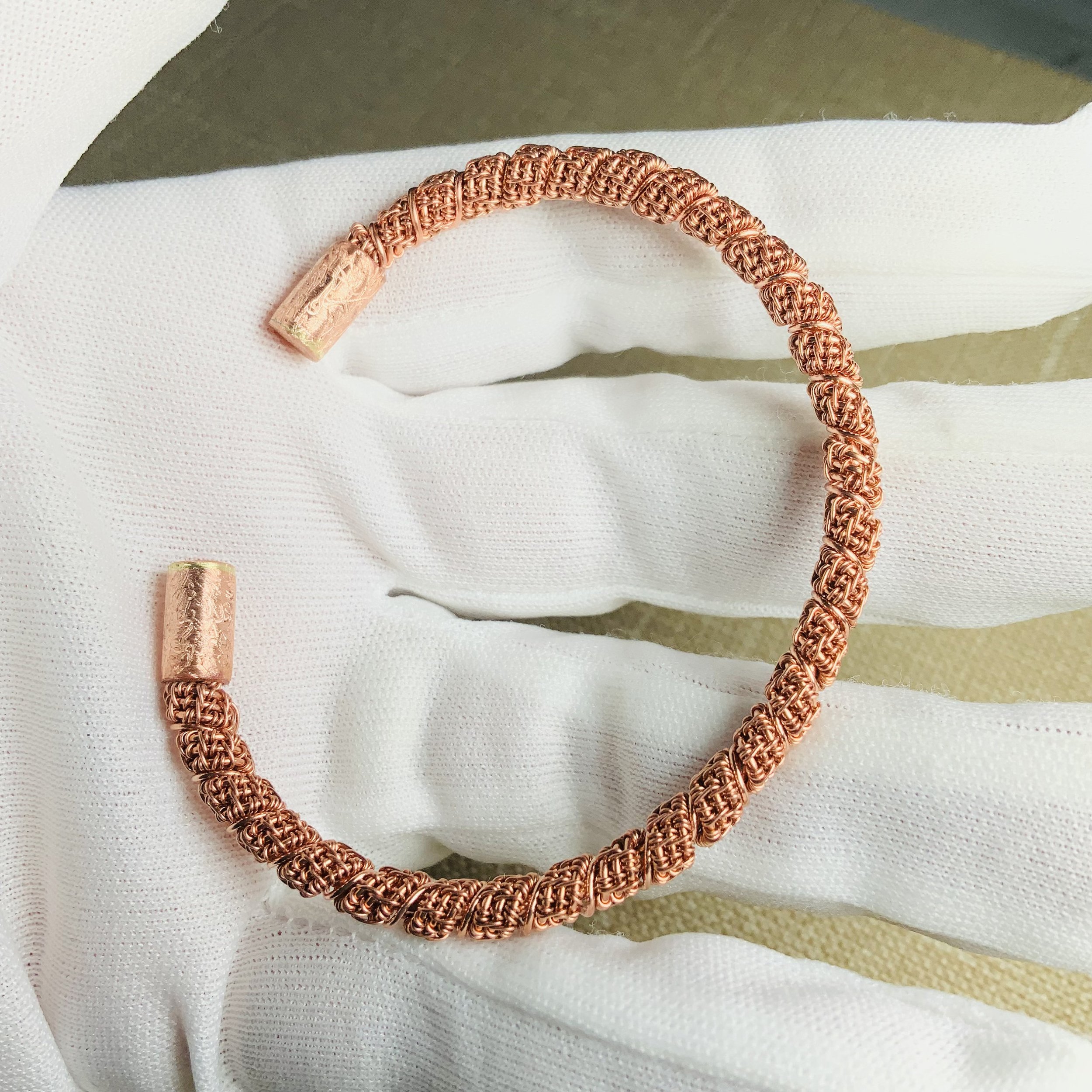 https://i.etsystatic.com/18428199/r/il/fdec7f/3496766290/il_fullxfull.3496766290_bisj.jpg